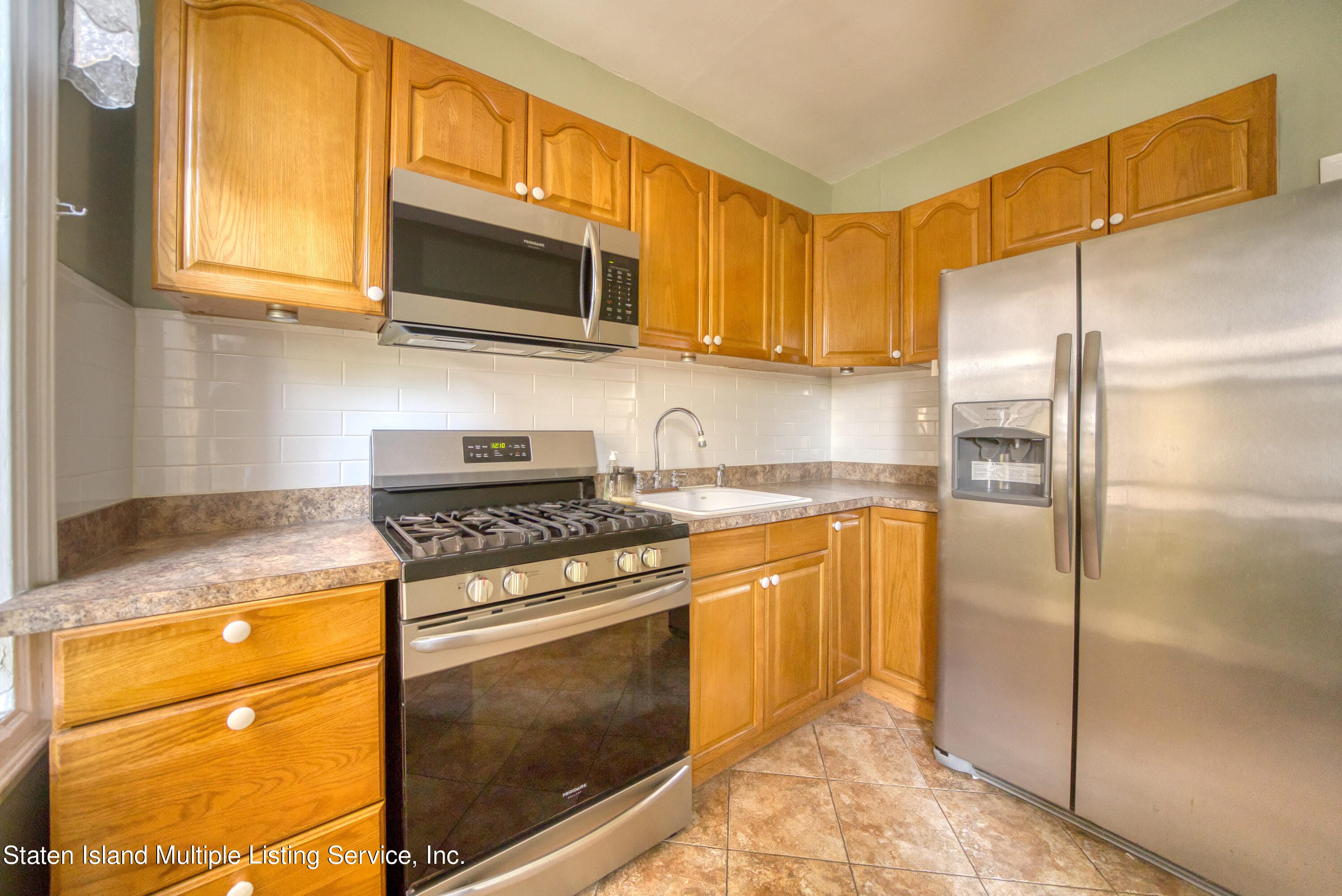 215 Hart Boulevard 3-L, Staten Island, NY, 10301 image 6