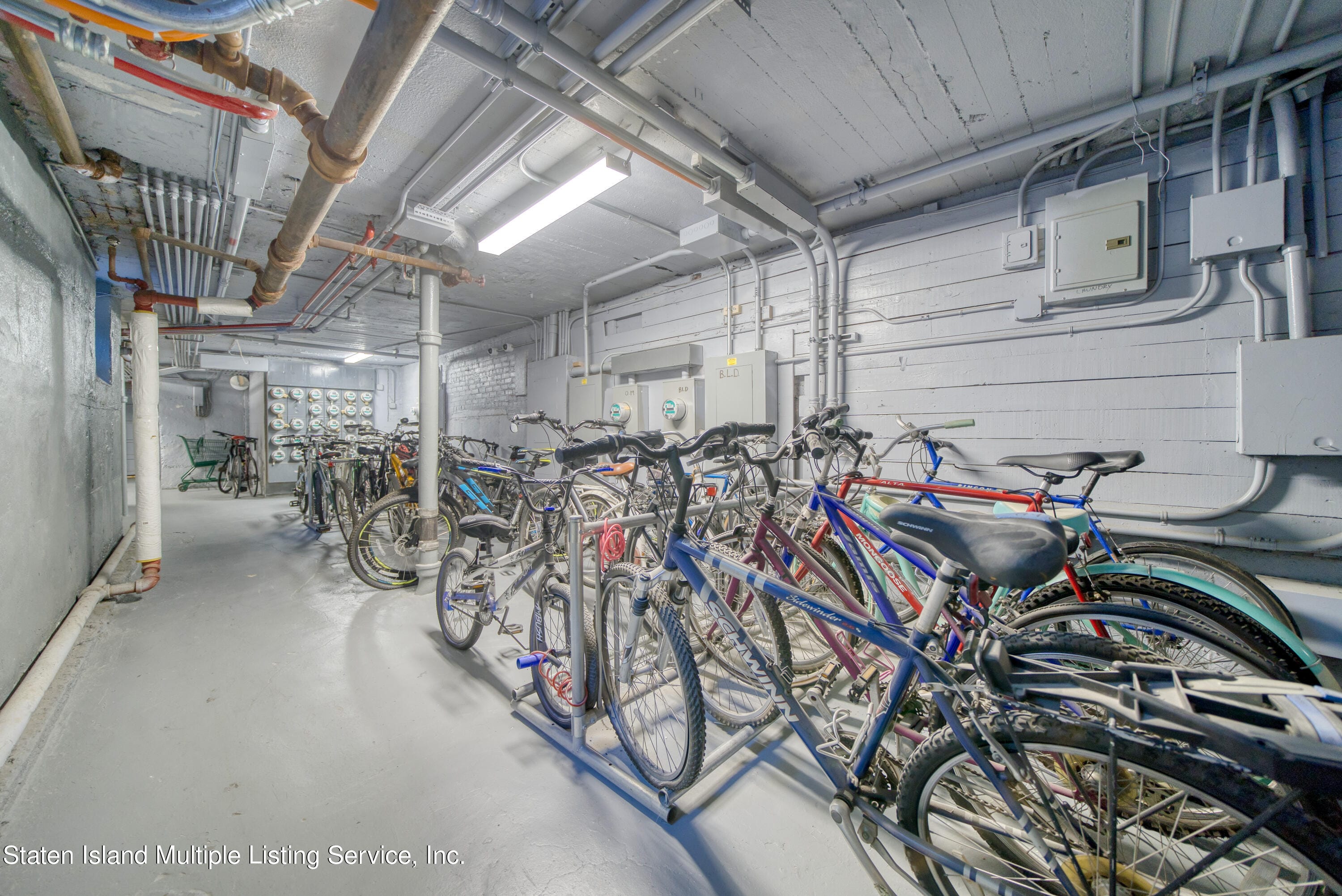 215 Hart Boulevard 3-L, Staten Island, NY, 10301 image 20