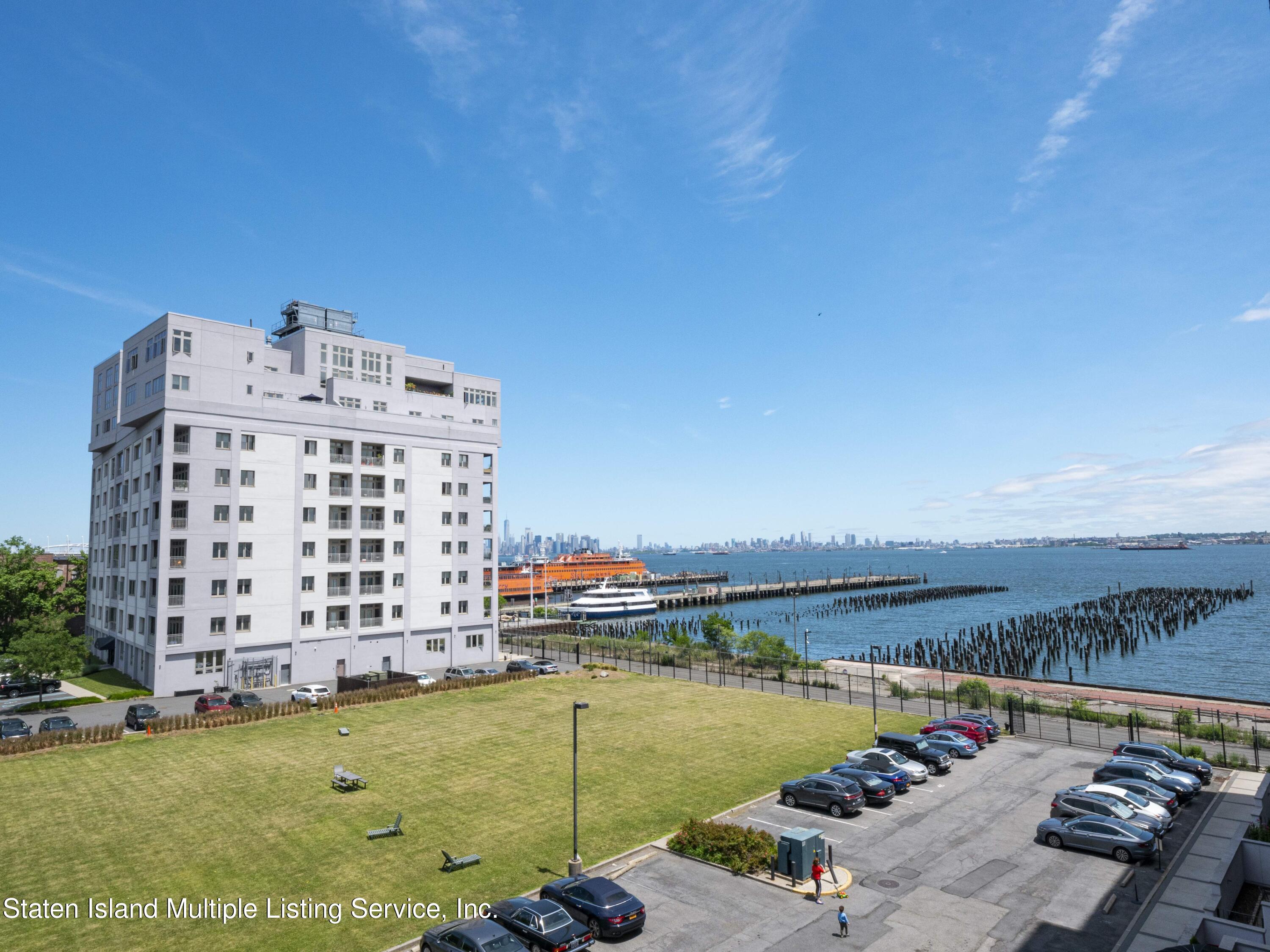 80 Bay Street Landing 4-P Image 1