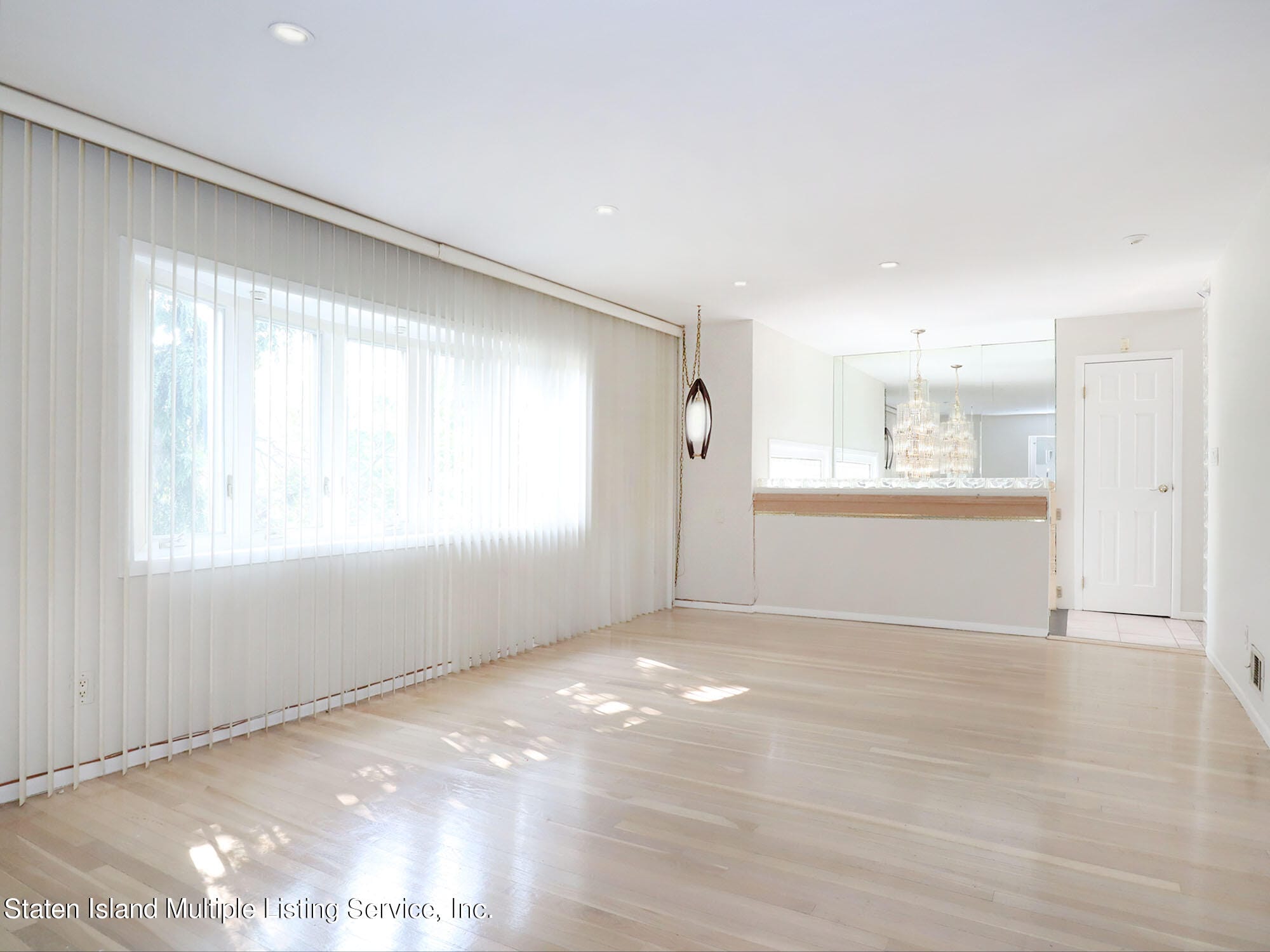 1555 Arden Avenue Image 5