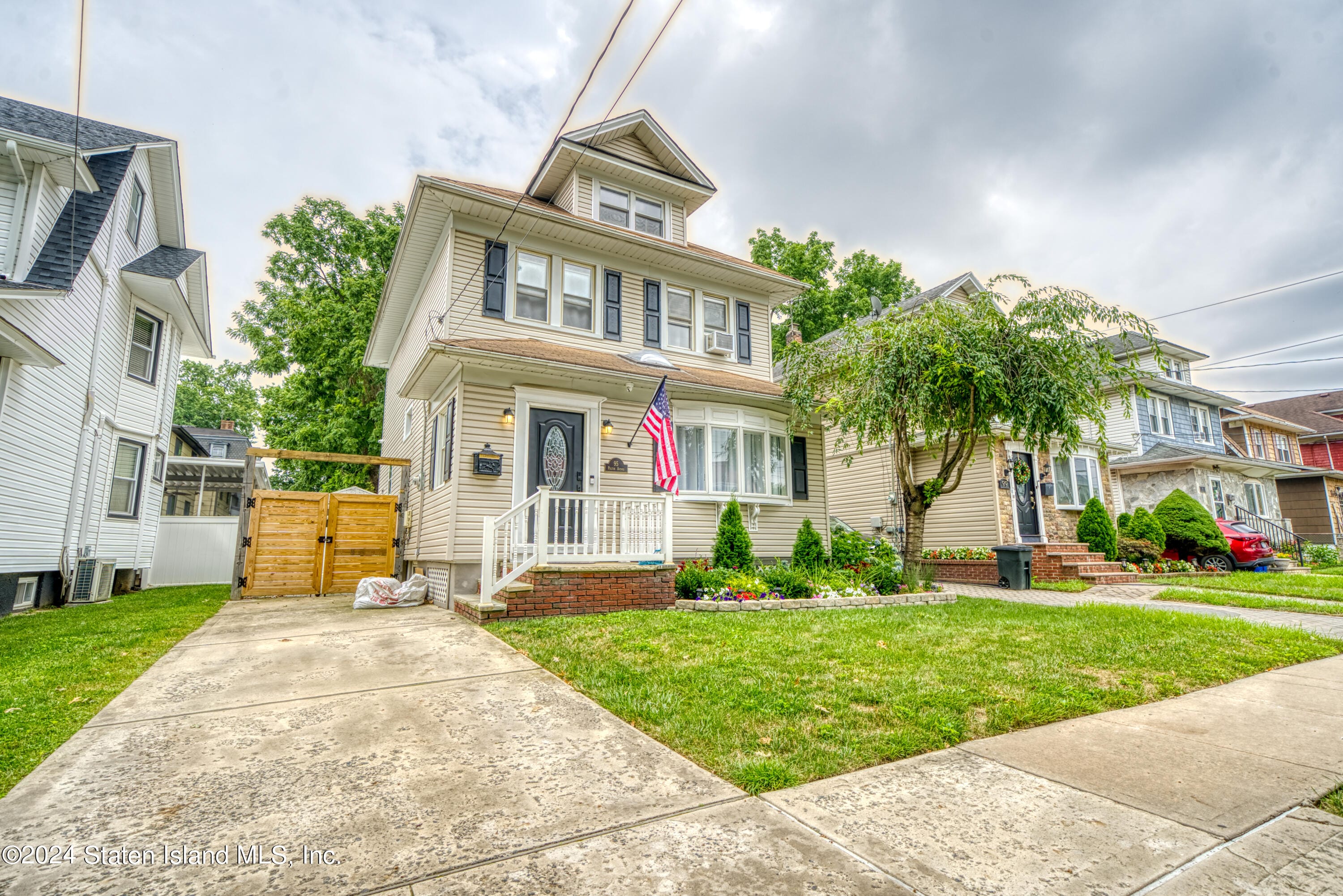 95 Pelton Avenue Image 3