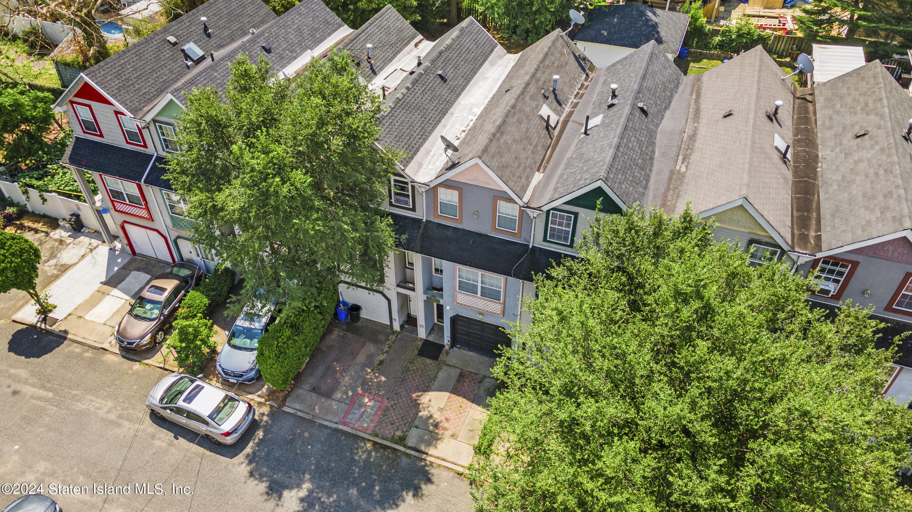 123 Mariners Lane Image 1