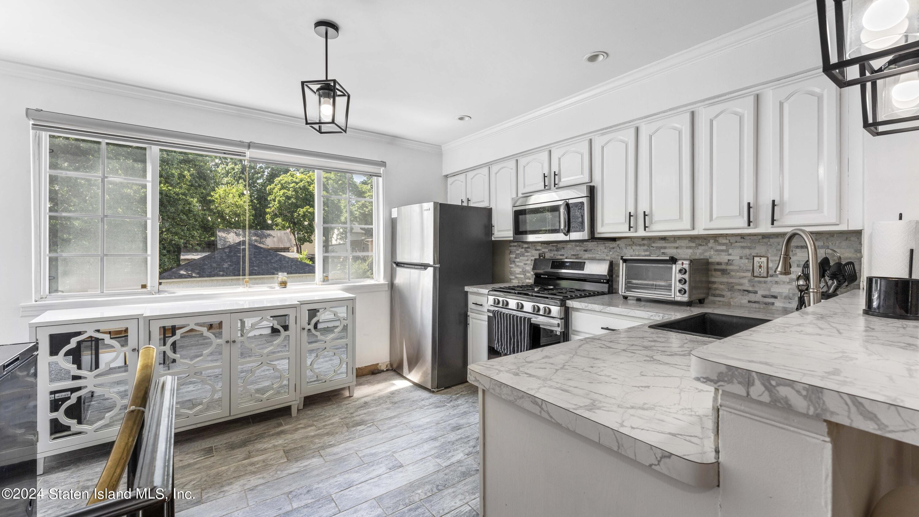 123 Mariners Lane, Staten Island, NY, 10303 image 18