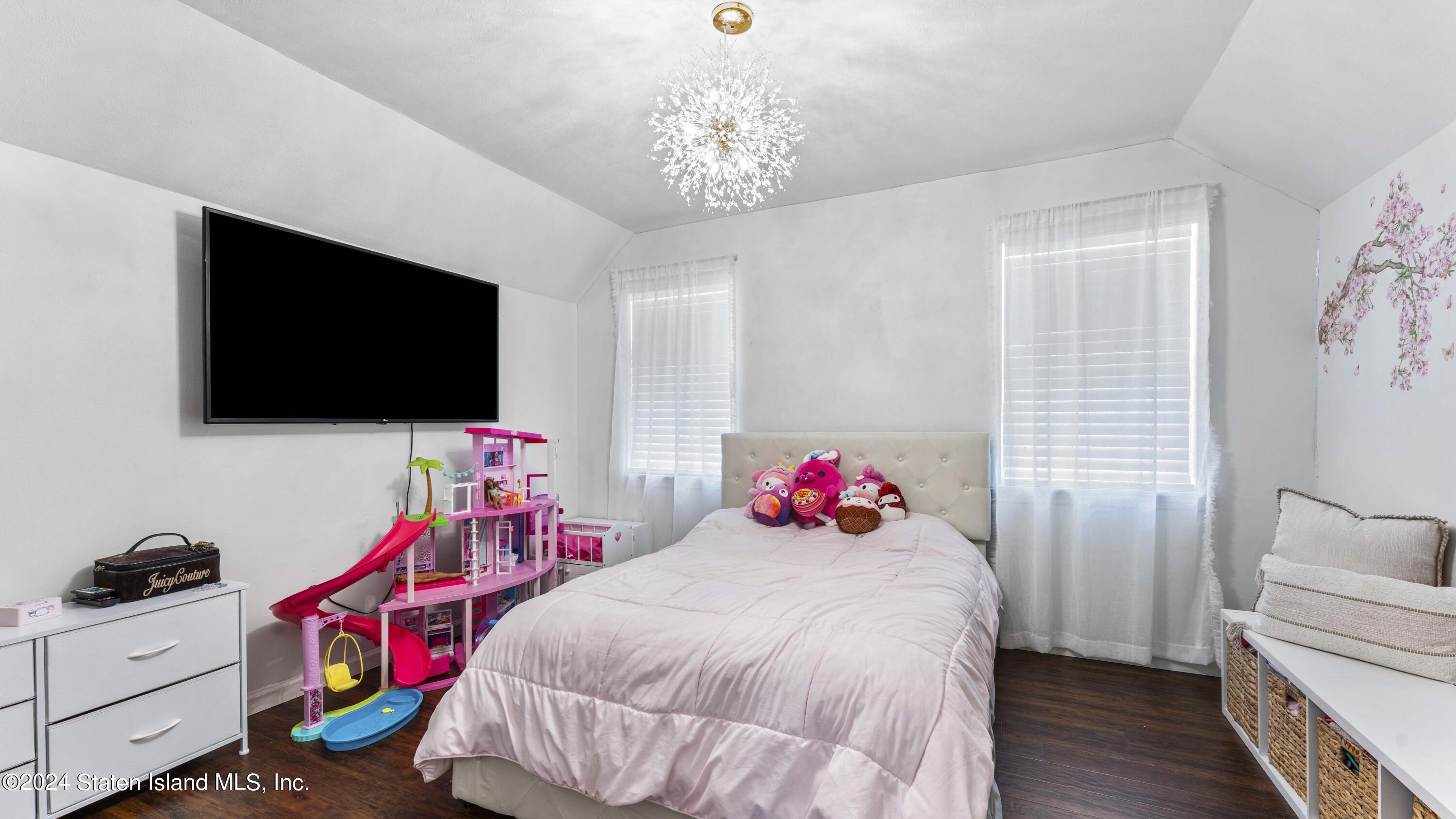 123 Mariners Lane, Staten Island, NY, 10303 image 24