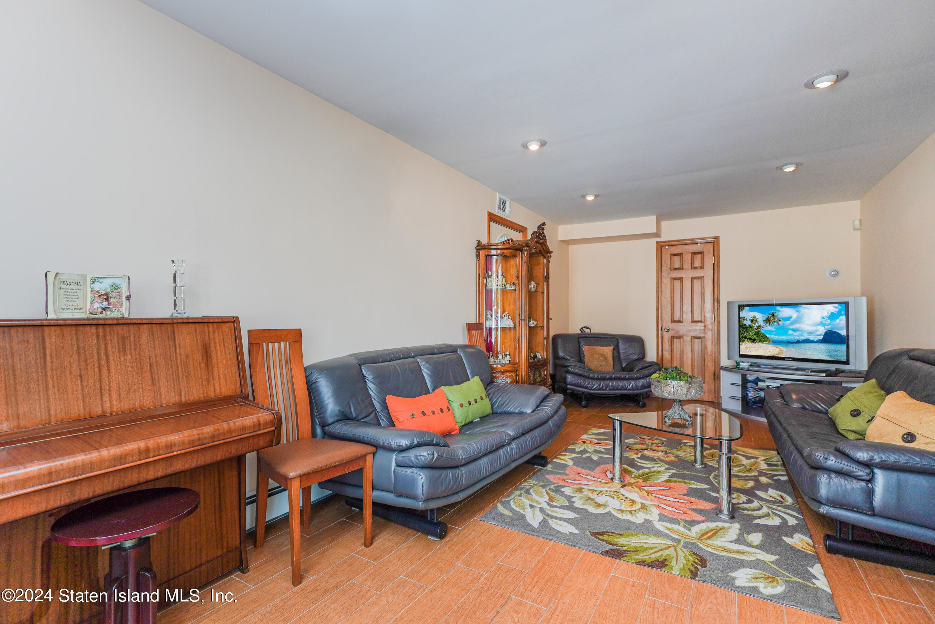 197 Slater Boulevard, Staten Island, NY, 10305 image 19