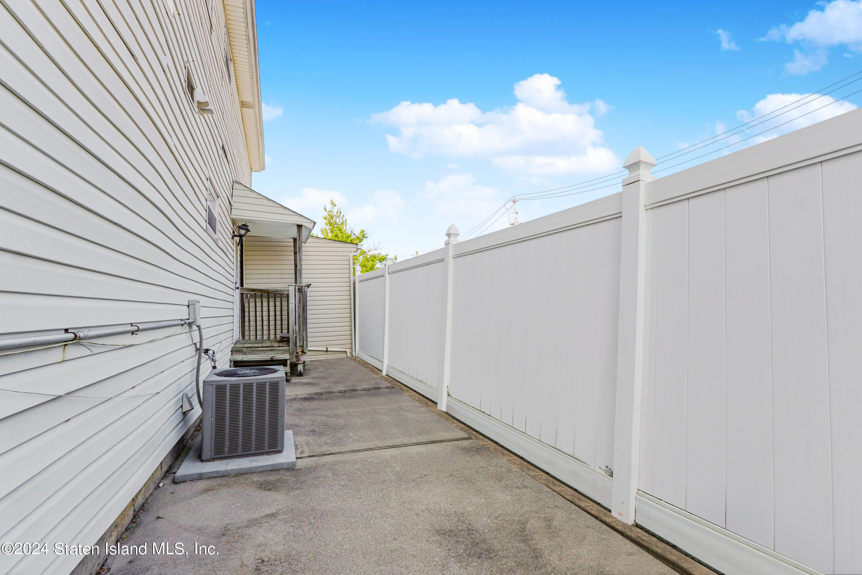 197 Slater Boulevard, Staten Island, NY, 10305 image 36