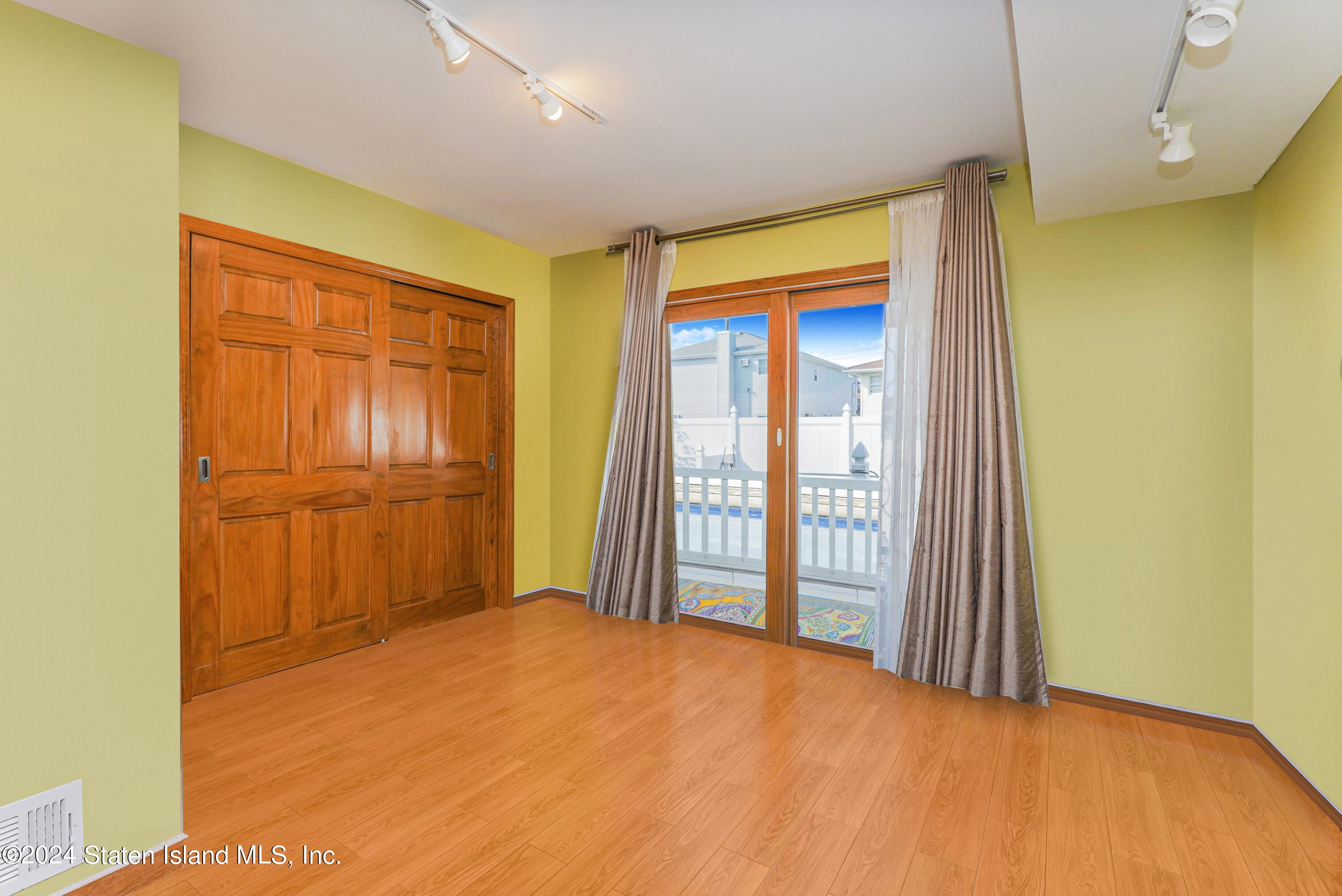 197 Slater Boulevard, Staten Island, NY, 10305 image 27