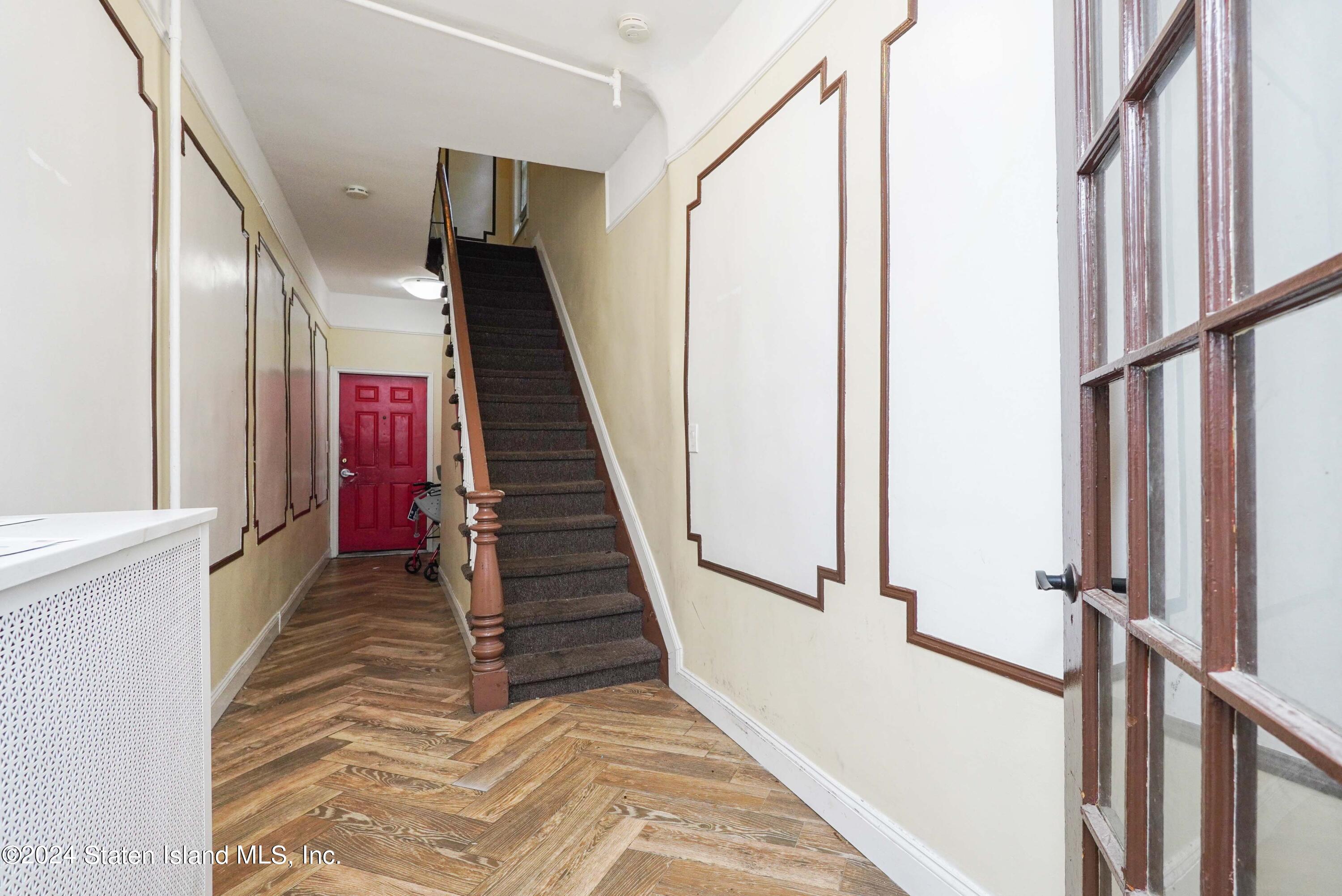 46 Winter Avenue Image 4