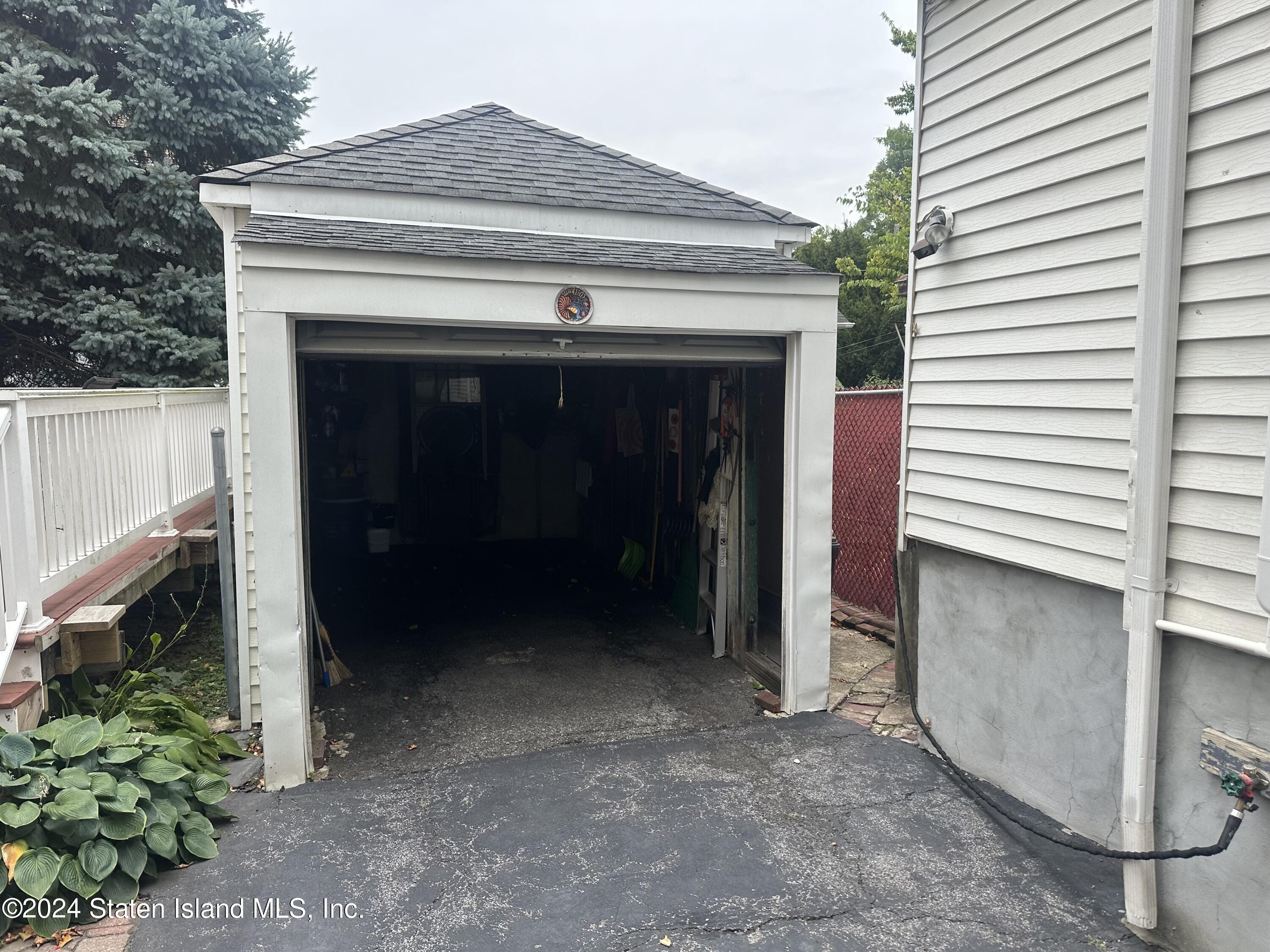 210 Bidwell Avenue Image 4