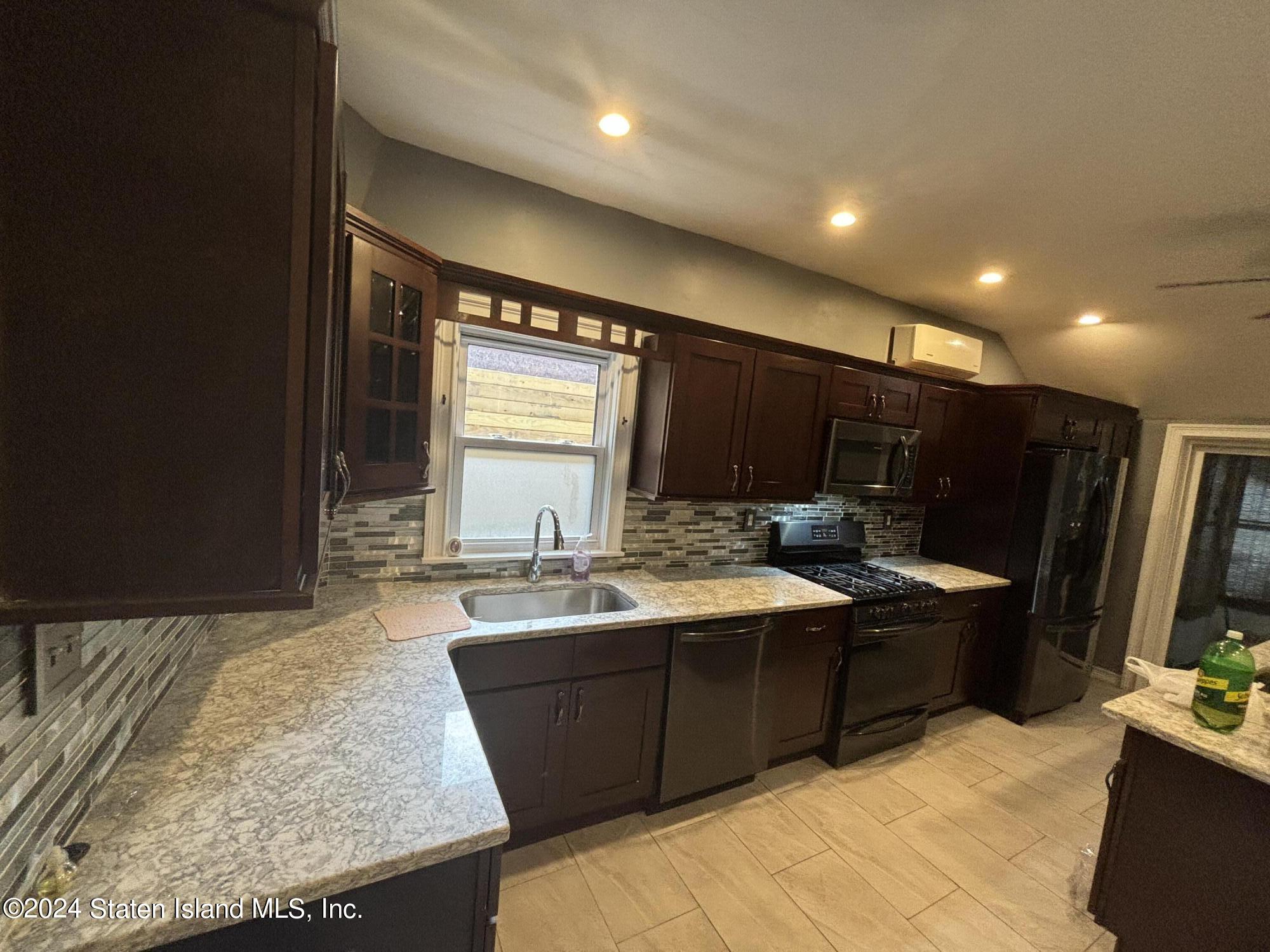 776 Brighton Avenue, Staten Island, NY, 10301 image 12