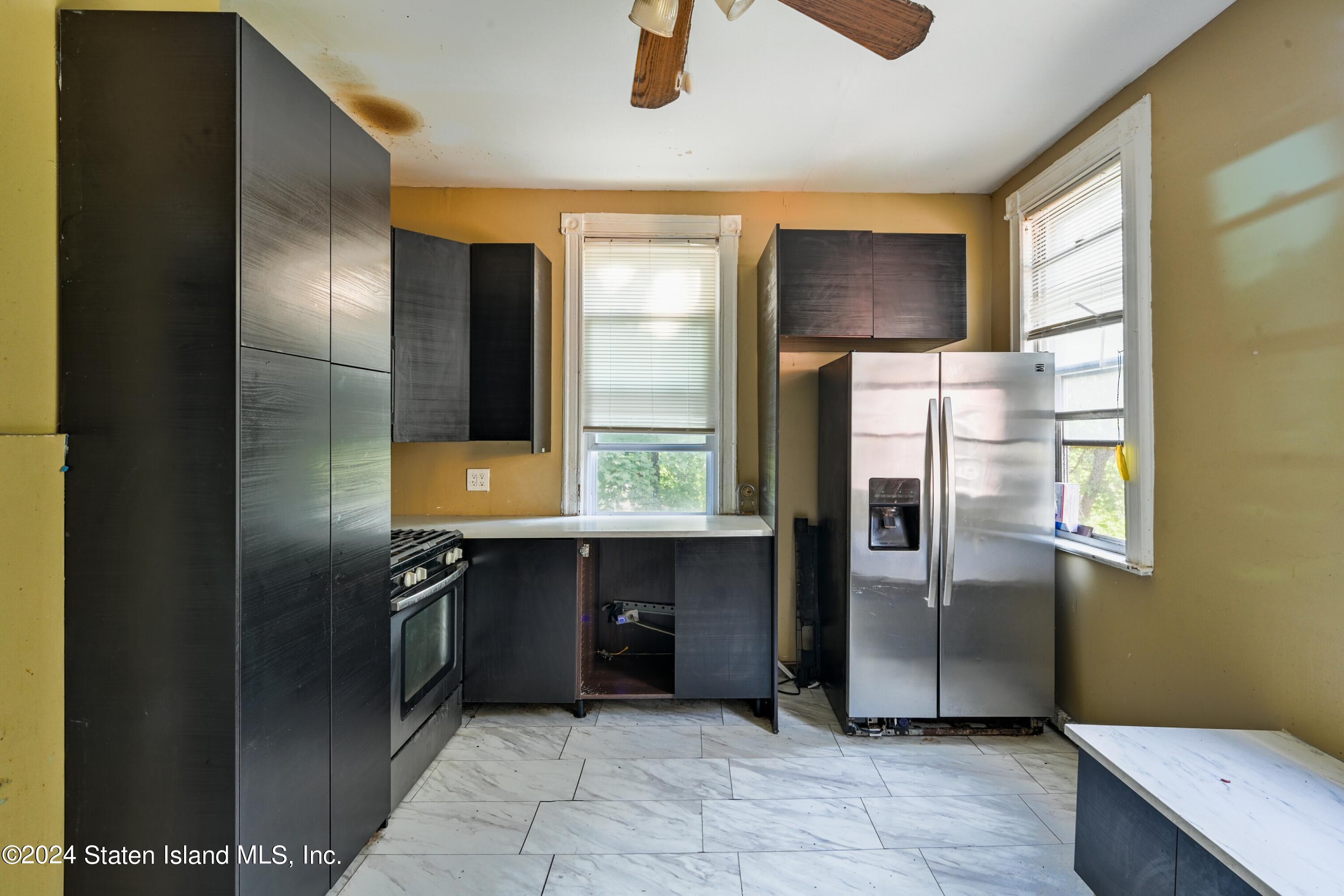 16 Pleasant Valley Avenue Image 5