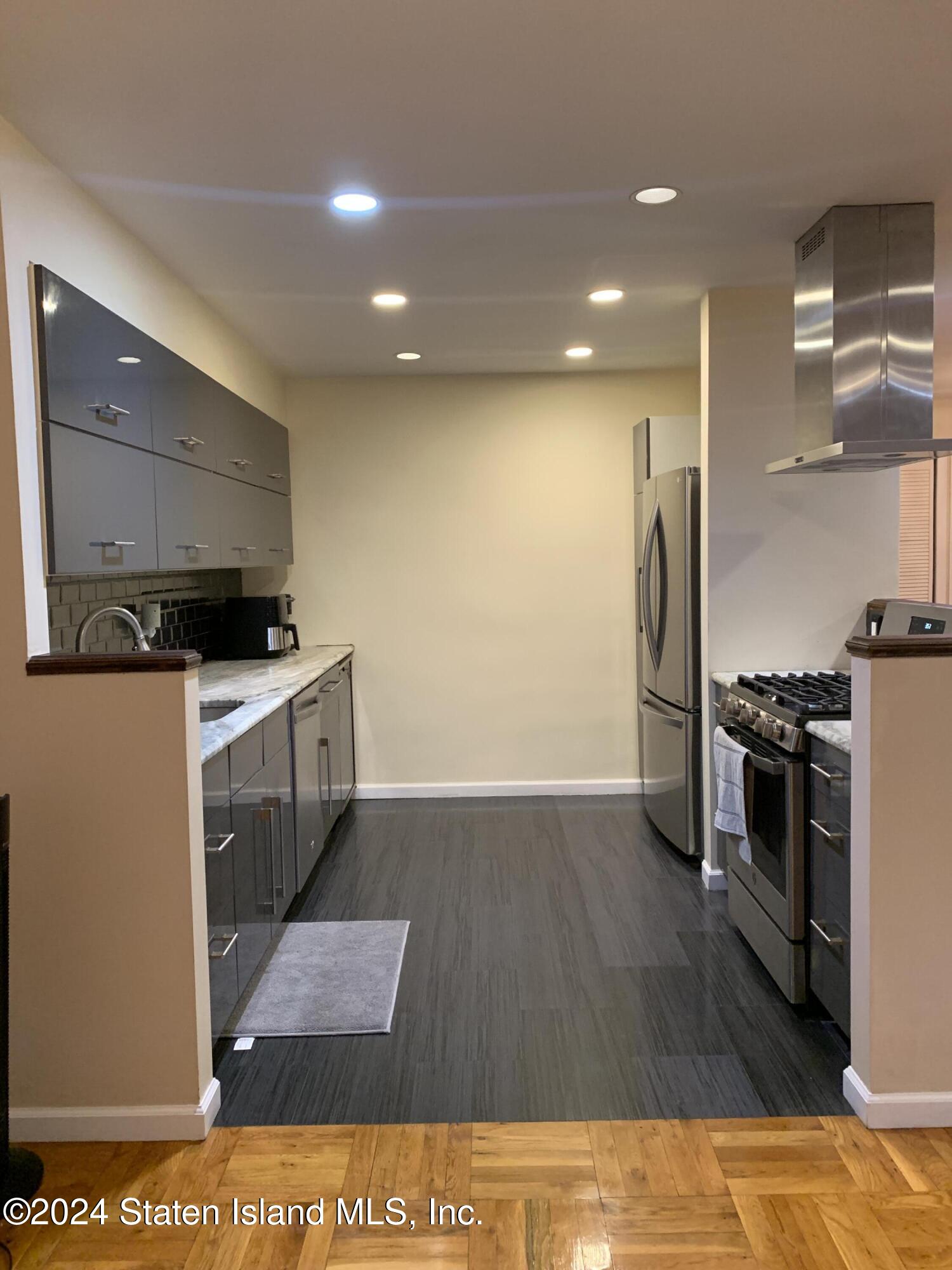 55 Austin Place 2j, Staten Island, NY, 10304 image 9