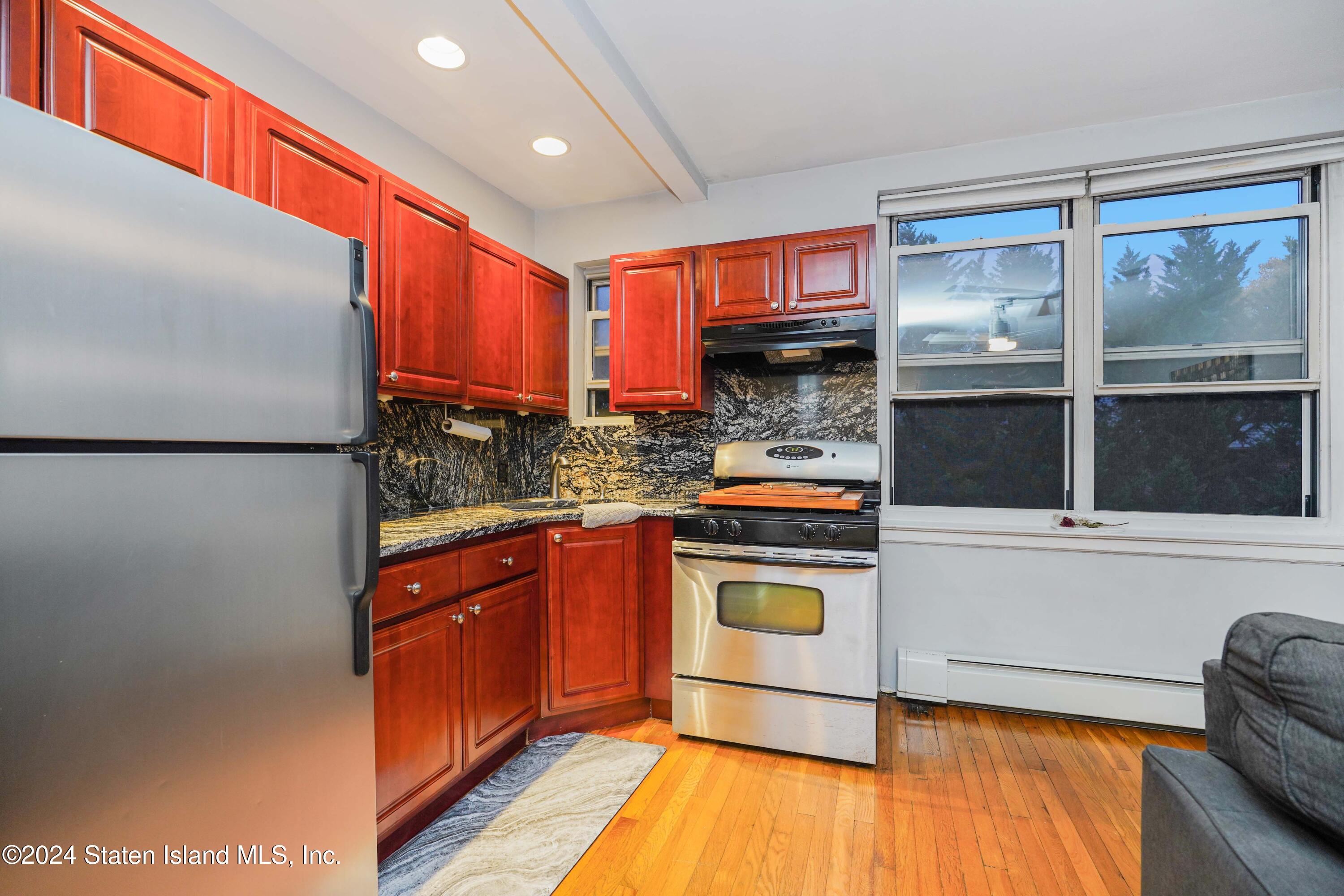 585 Castleton Avenue 2b, Staten Island, NY, 10301 image 9