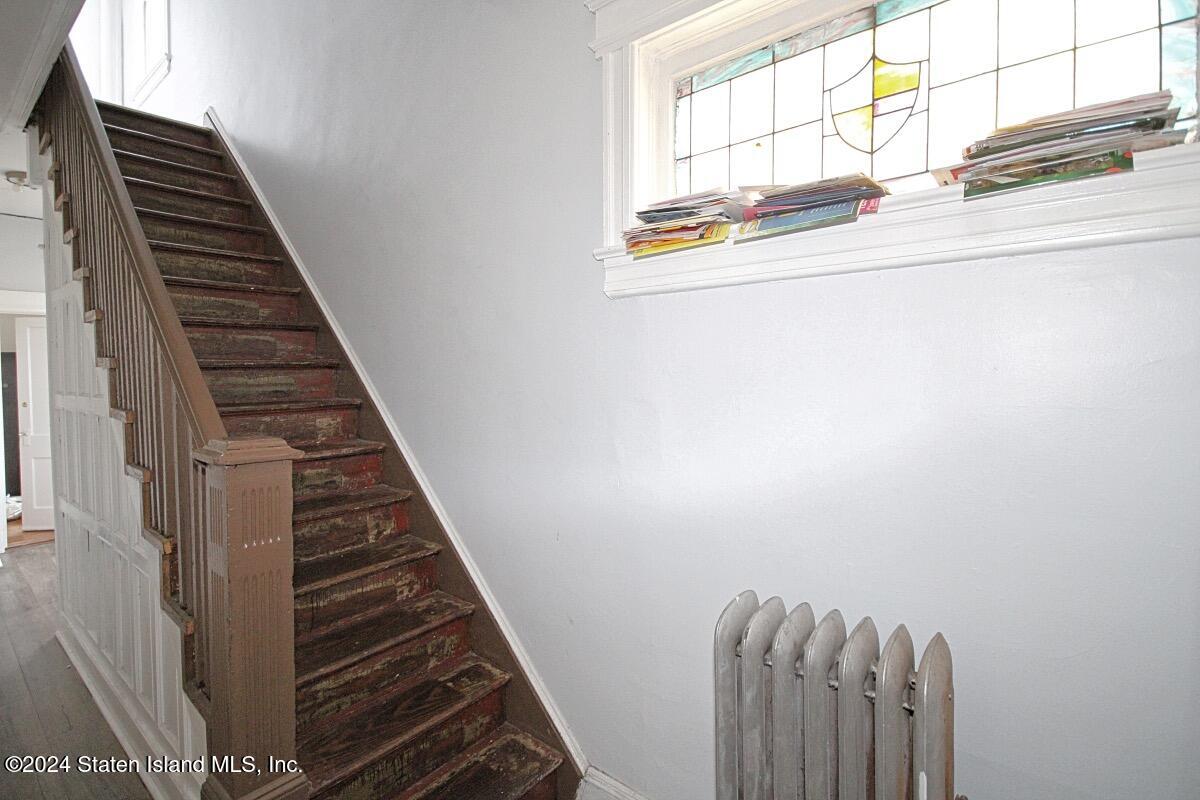 296 Bradley Avenue Image 4