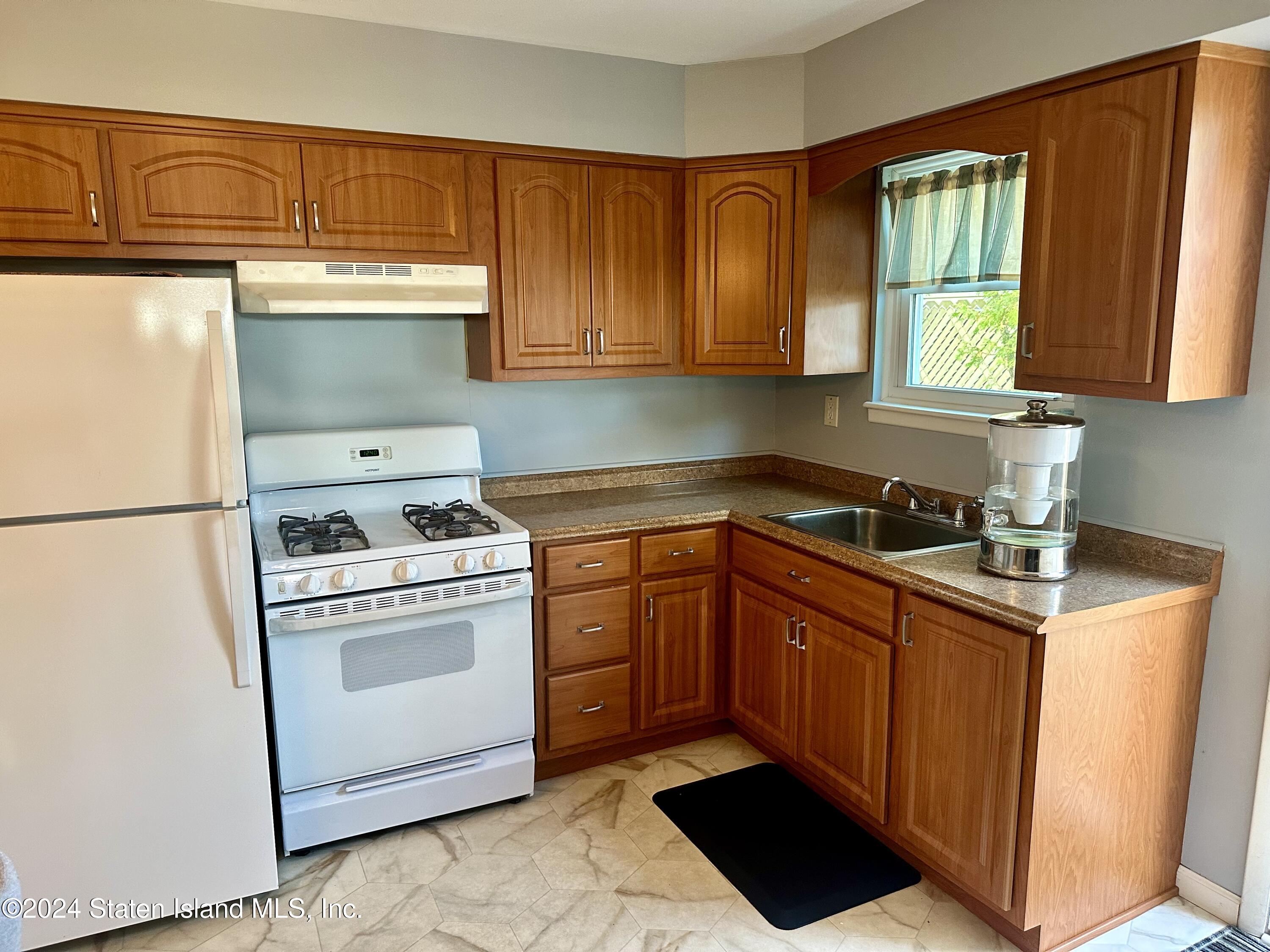 139 Steinway Avenue, Staten Island, NY, 10314 image 24