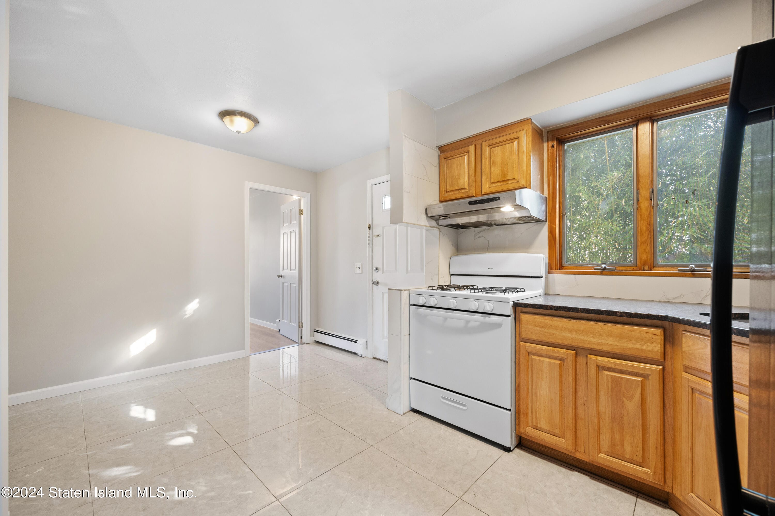 62 Bennett Place, Staten Island, NY, 10312 image 20