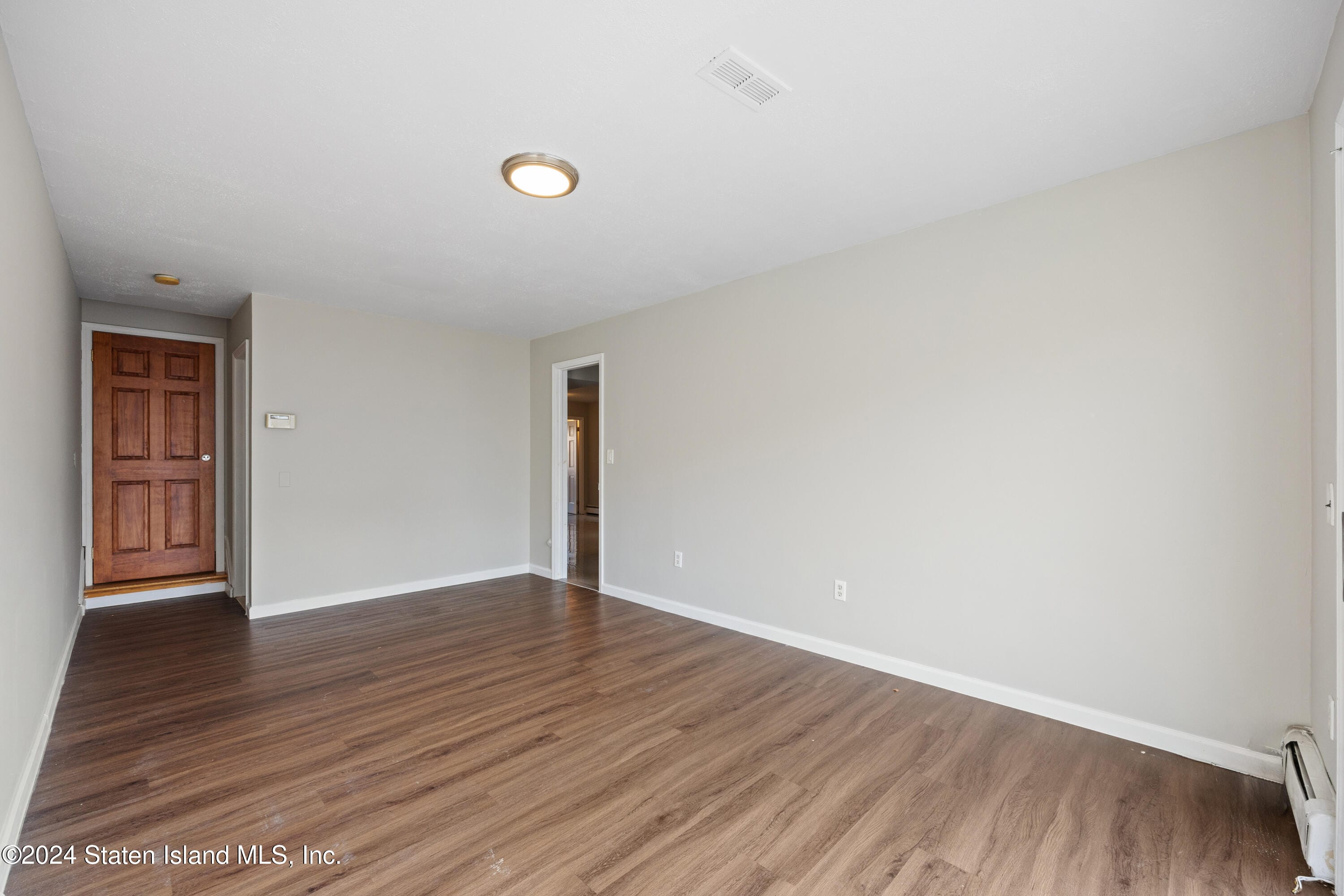 62 Bennett Place, Staten Island, NY, 10312 image 25