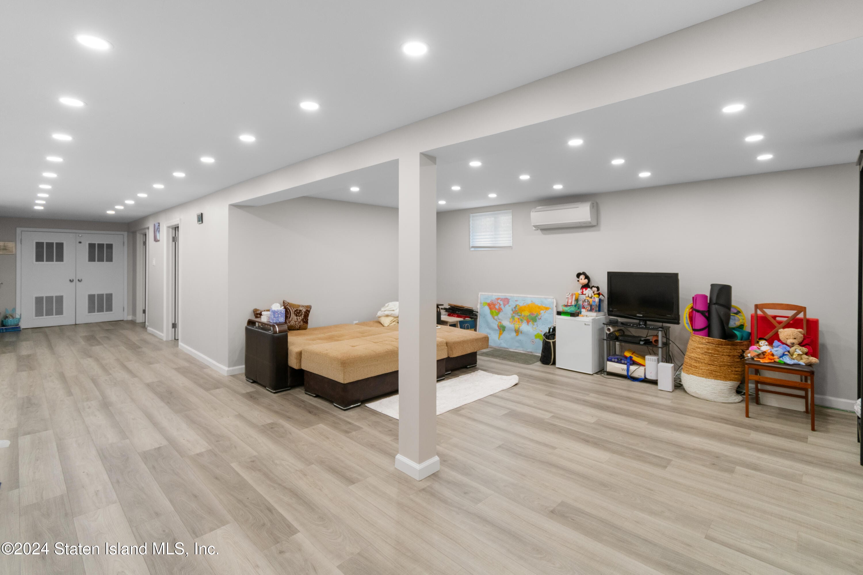 453 Willowbrook Road, Staten Island, NY, 10314 image 12