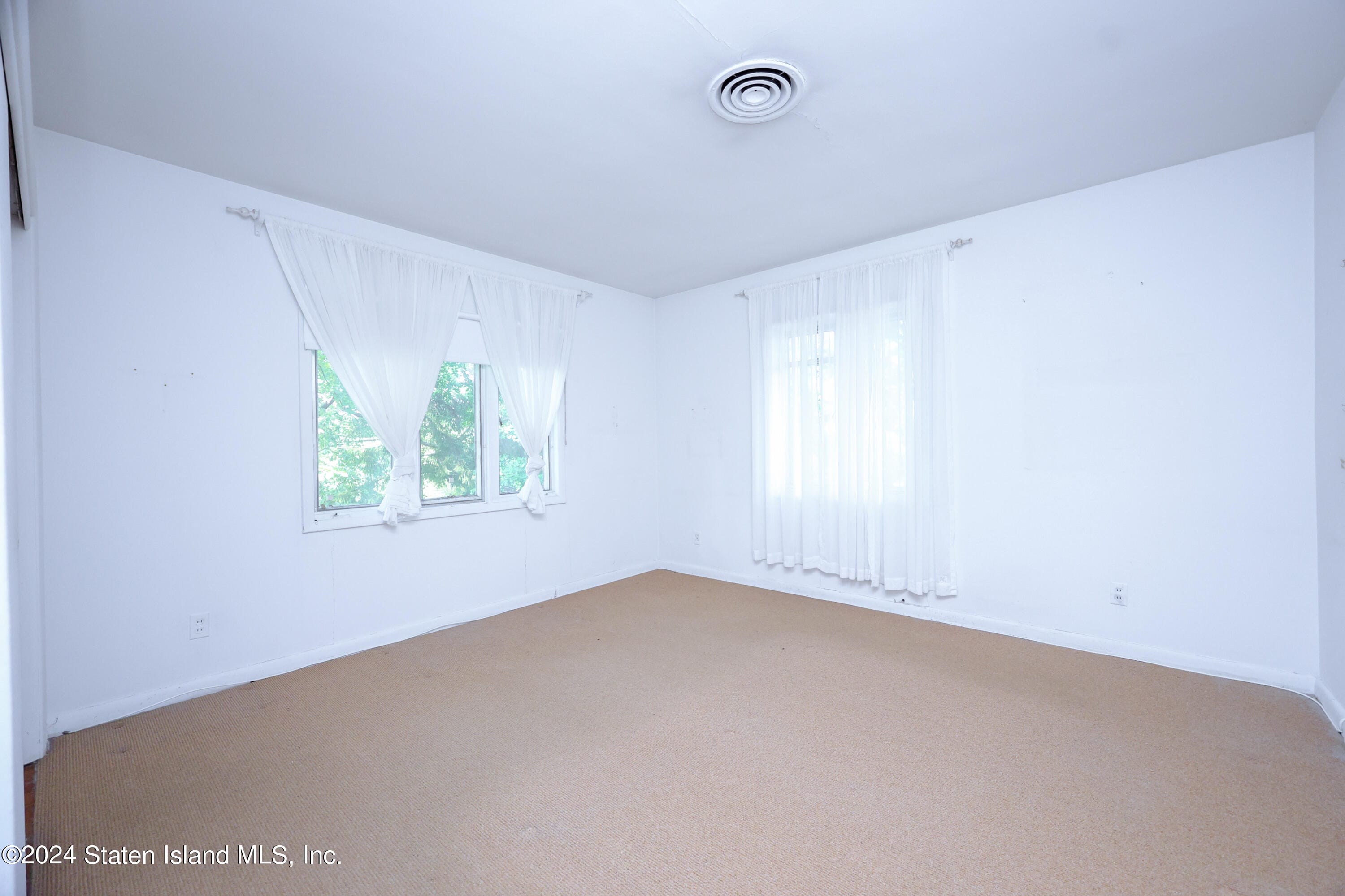 260 Douglas Road, Staten Island, NY, 10304 image 7