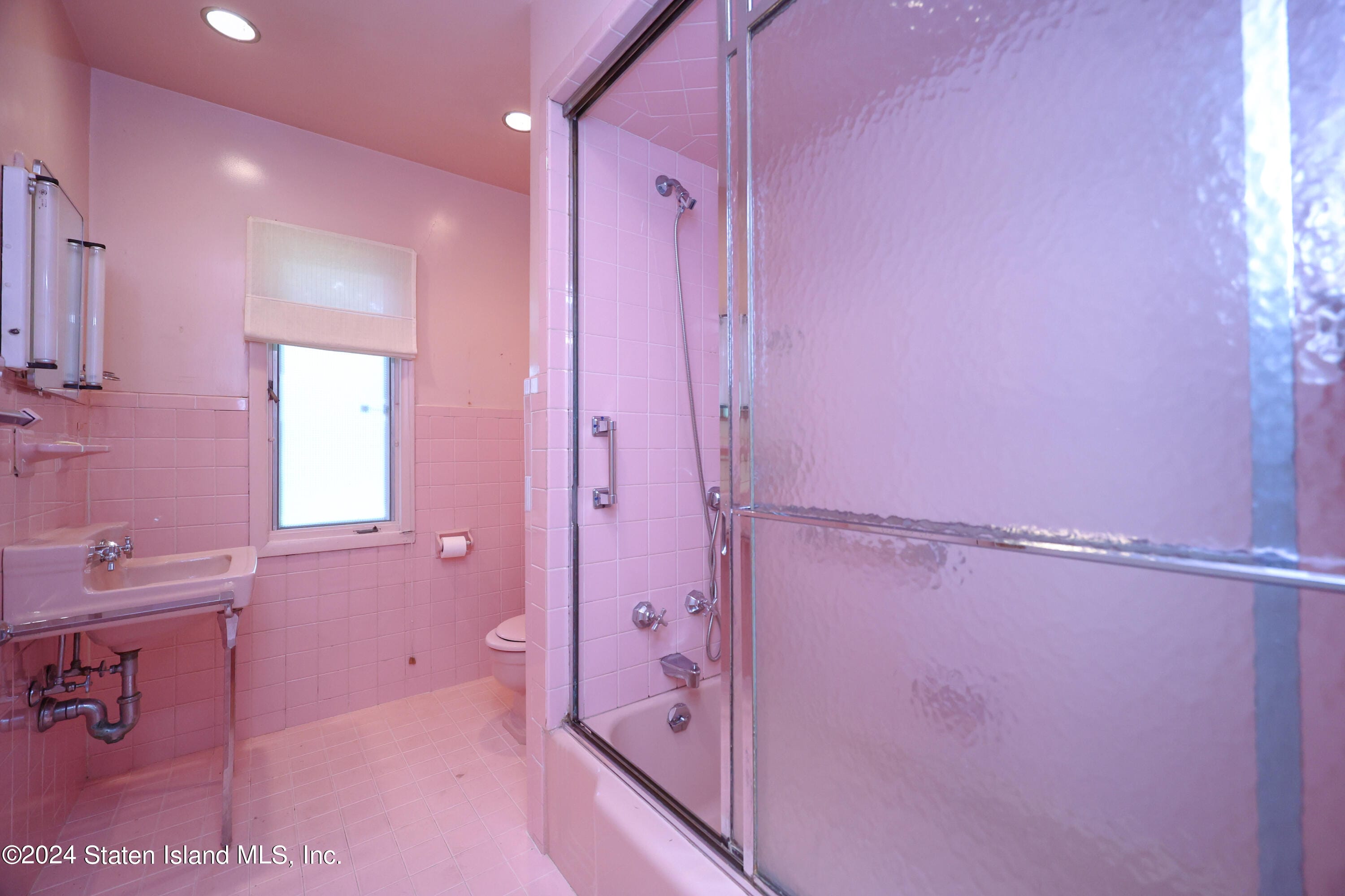 260 Douglas Road, Staten Island, NY, 10304 image 8