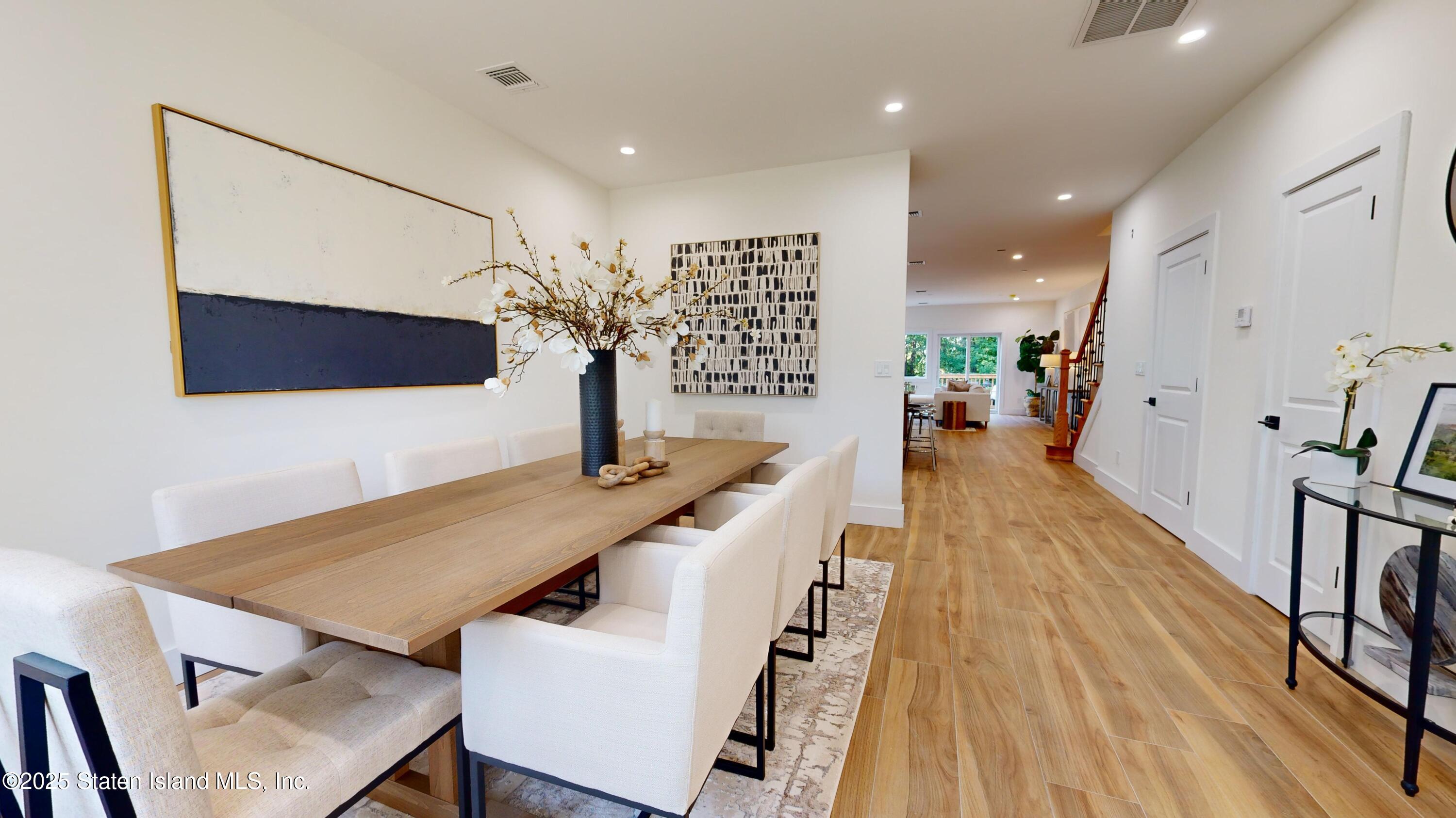 16 Harris Lane Image 4