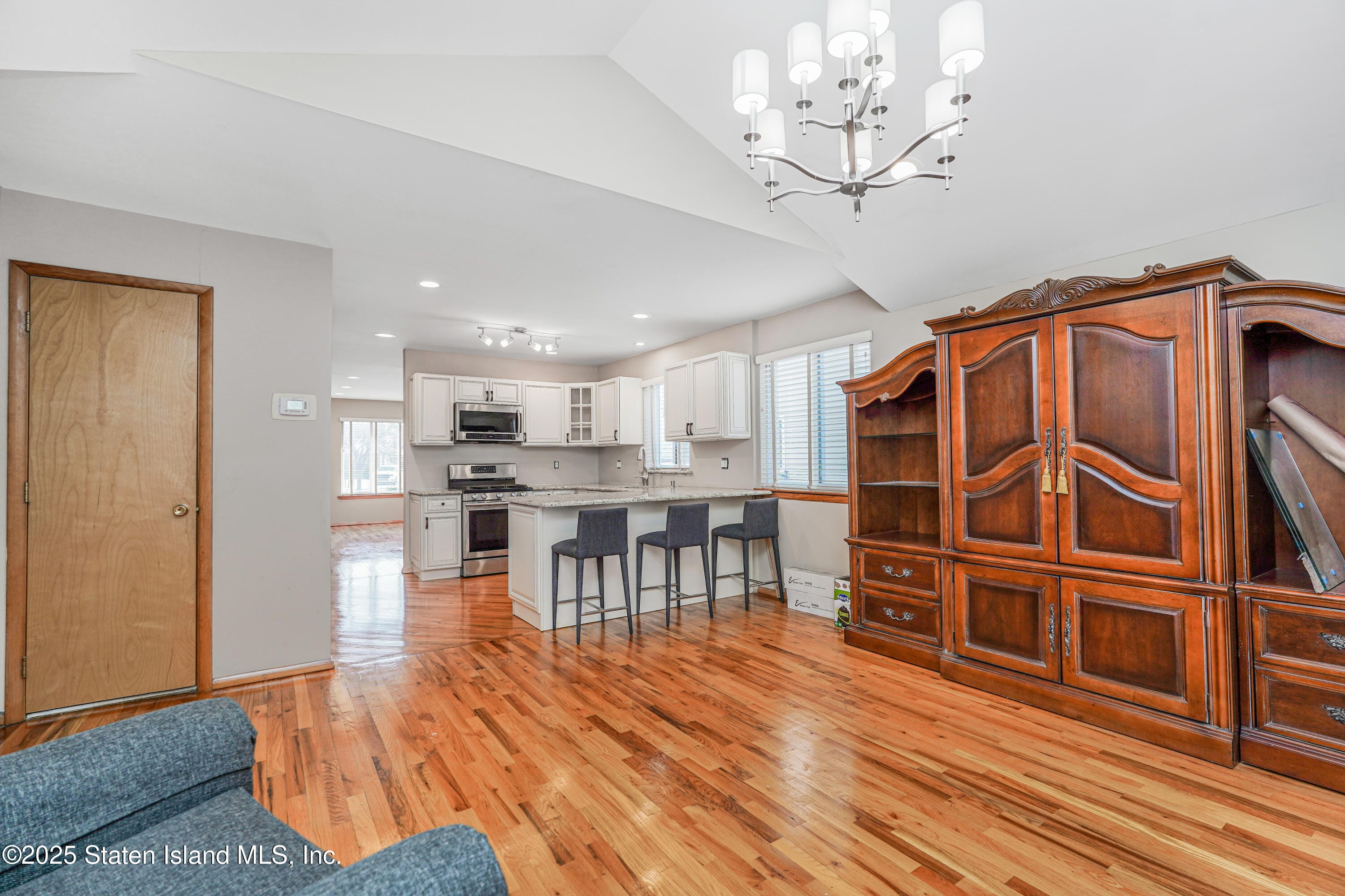 45 Vanessa Lane, Staten Island, NY, 10312 image 6