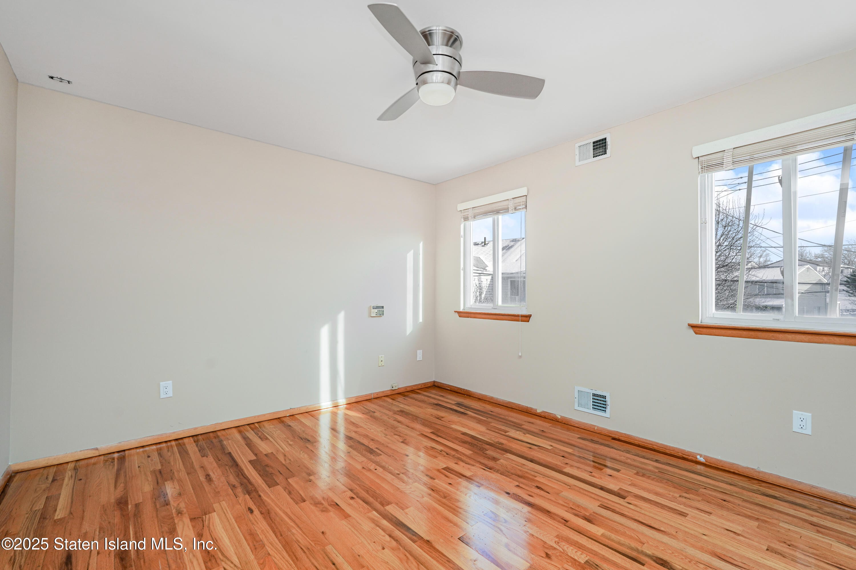 45 Vanessa Lane, Staten Island, NY, 10312 image 22