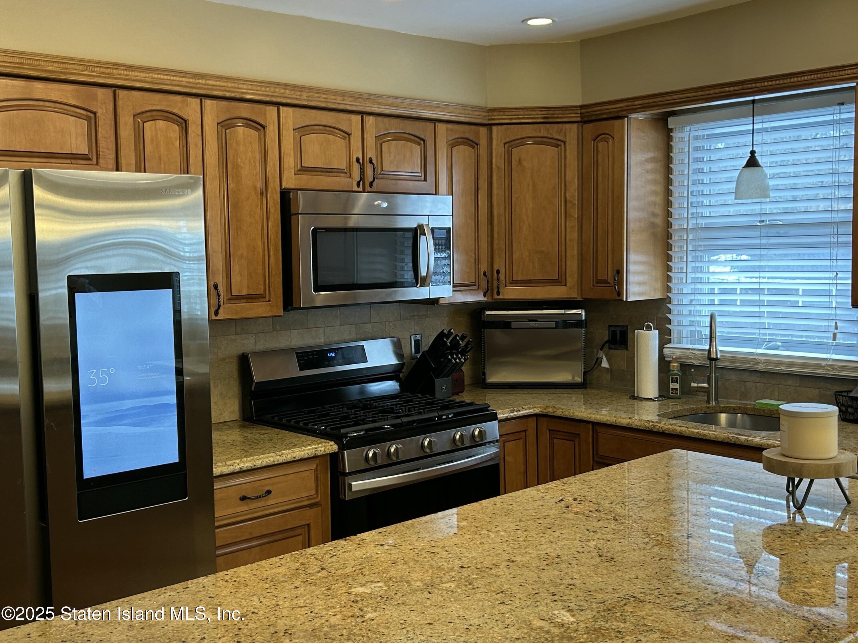 66 Florence Place, Staten Island, NY, 10309 image 8