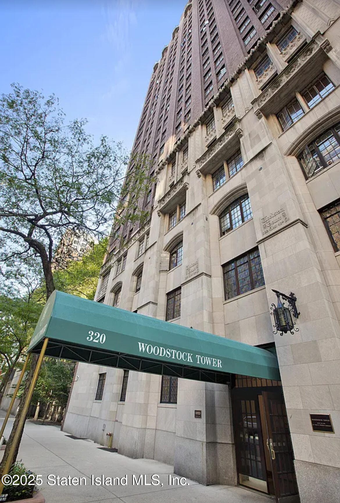 320 East 42nd Street 1503 Image 1