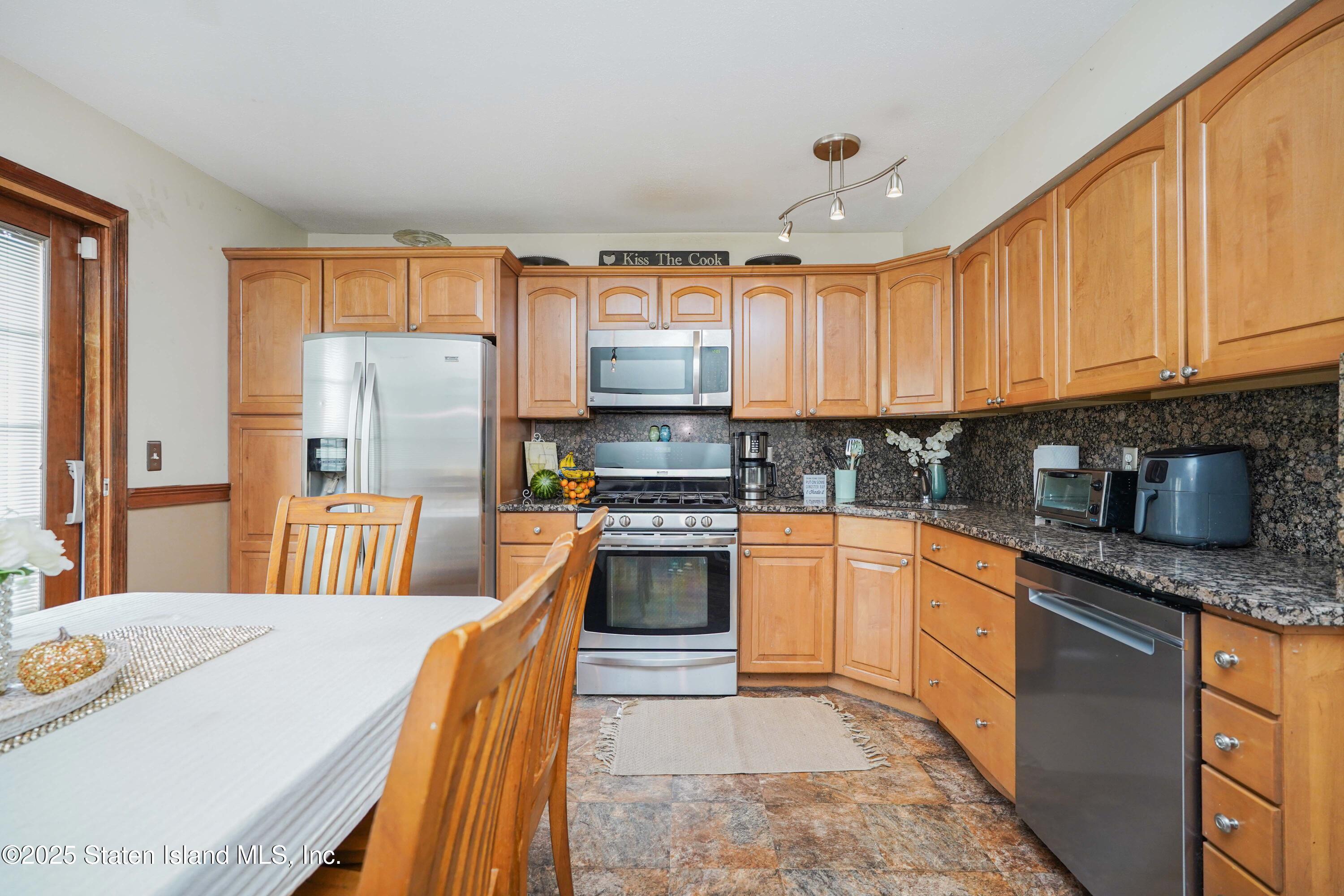 45 Elkhart Street, Staten Island, NY, 10308 image 11