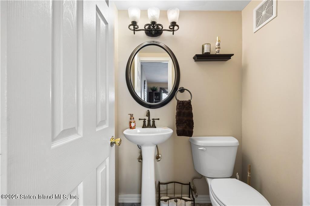 405 Winant Avenue, Staten Island, NY, 10309 image 6