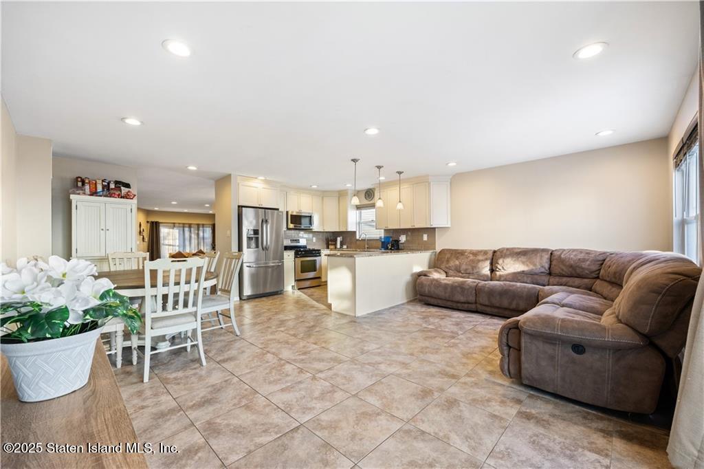 405 Winant Avenue, Staten Island, NY, 10309 image 9