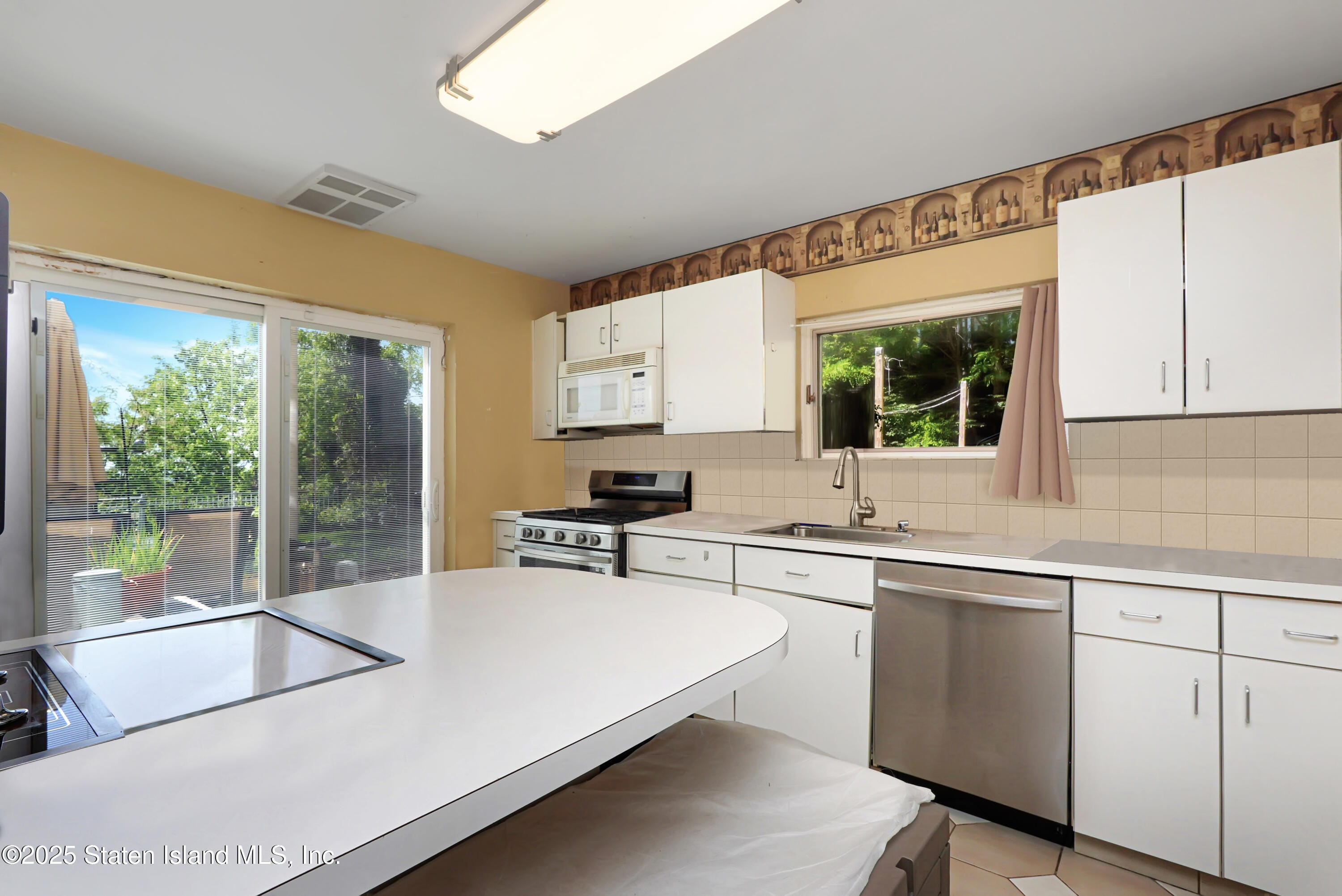 178 Douglas Road, Staten Island, NY, 10304 image 29