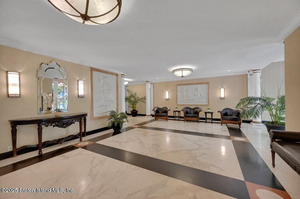 1100 Clove Road 3g Image 2