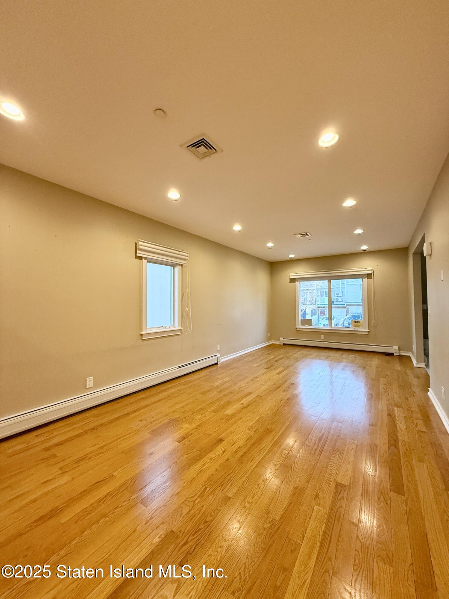 24 Lyman Avenue Image 3