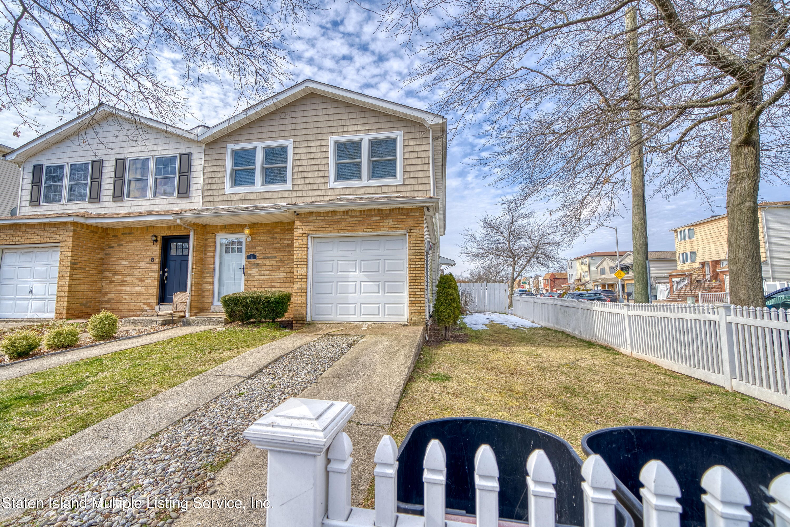 6 Leggett Place Image 1