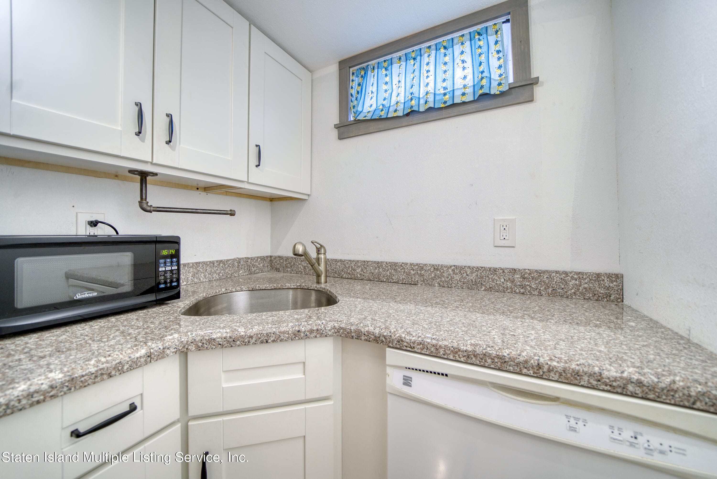6 Leggett Place, Staten Island, NY, 10314 image 24