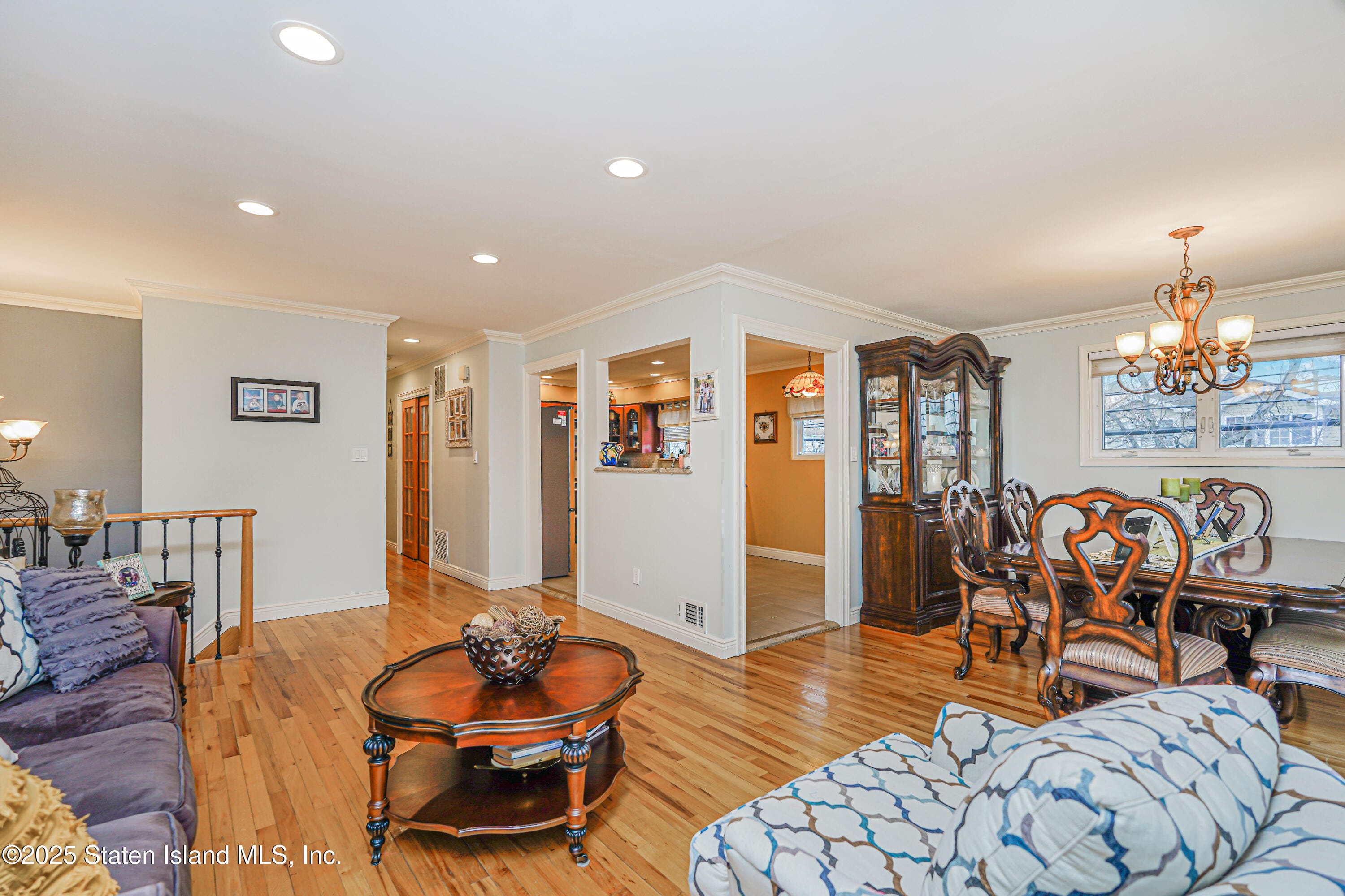 43 Rivington Avenue Image 4