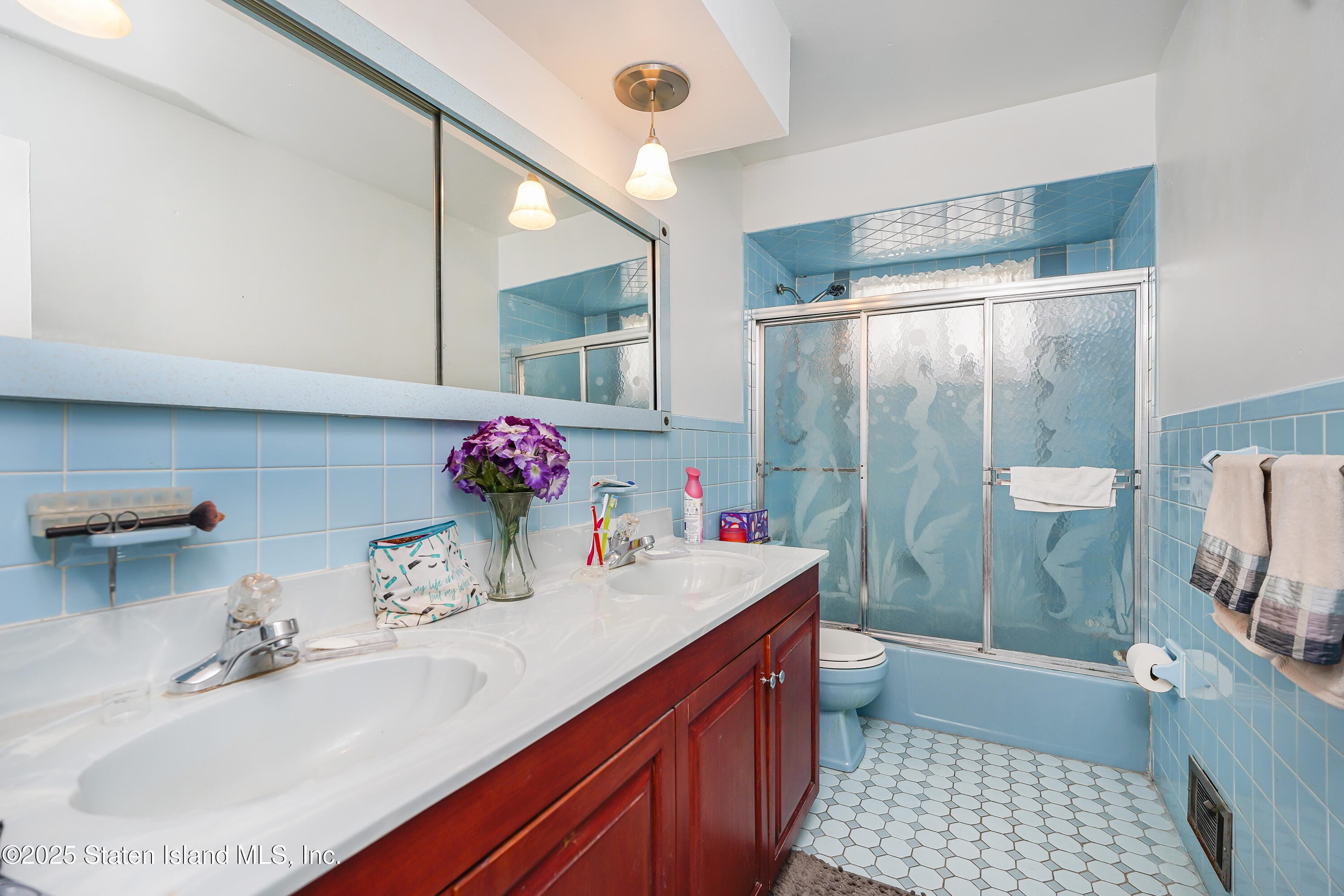 108 Slater Boulevard, Staten Island, NY, 10305 image 17