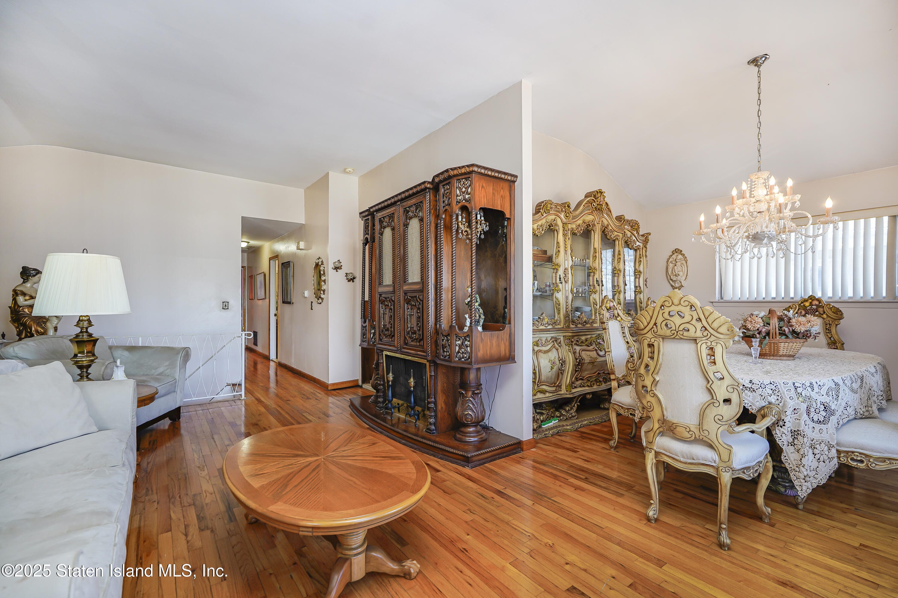 108 Slater Boulevard Image 4