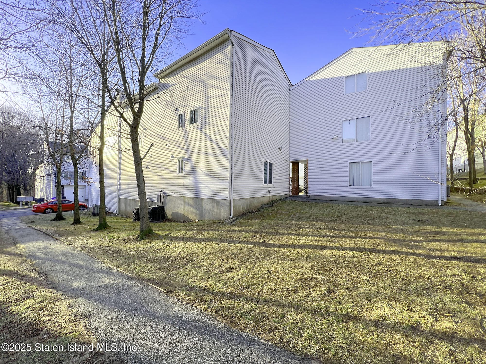 481 Ilyssa Way, Staten Island, NY, 10312 image 22