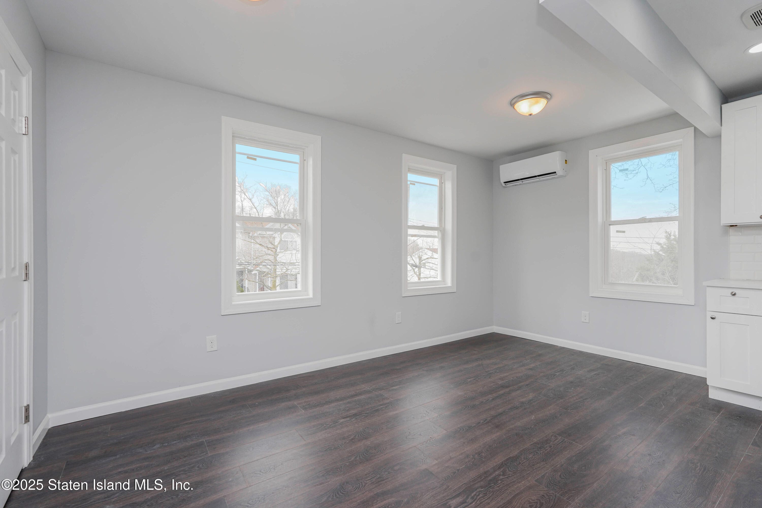 93 Arnold Street, Staten Island, NY, 10301 image 6