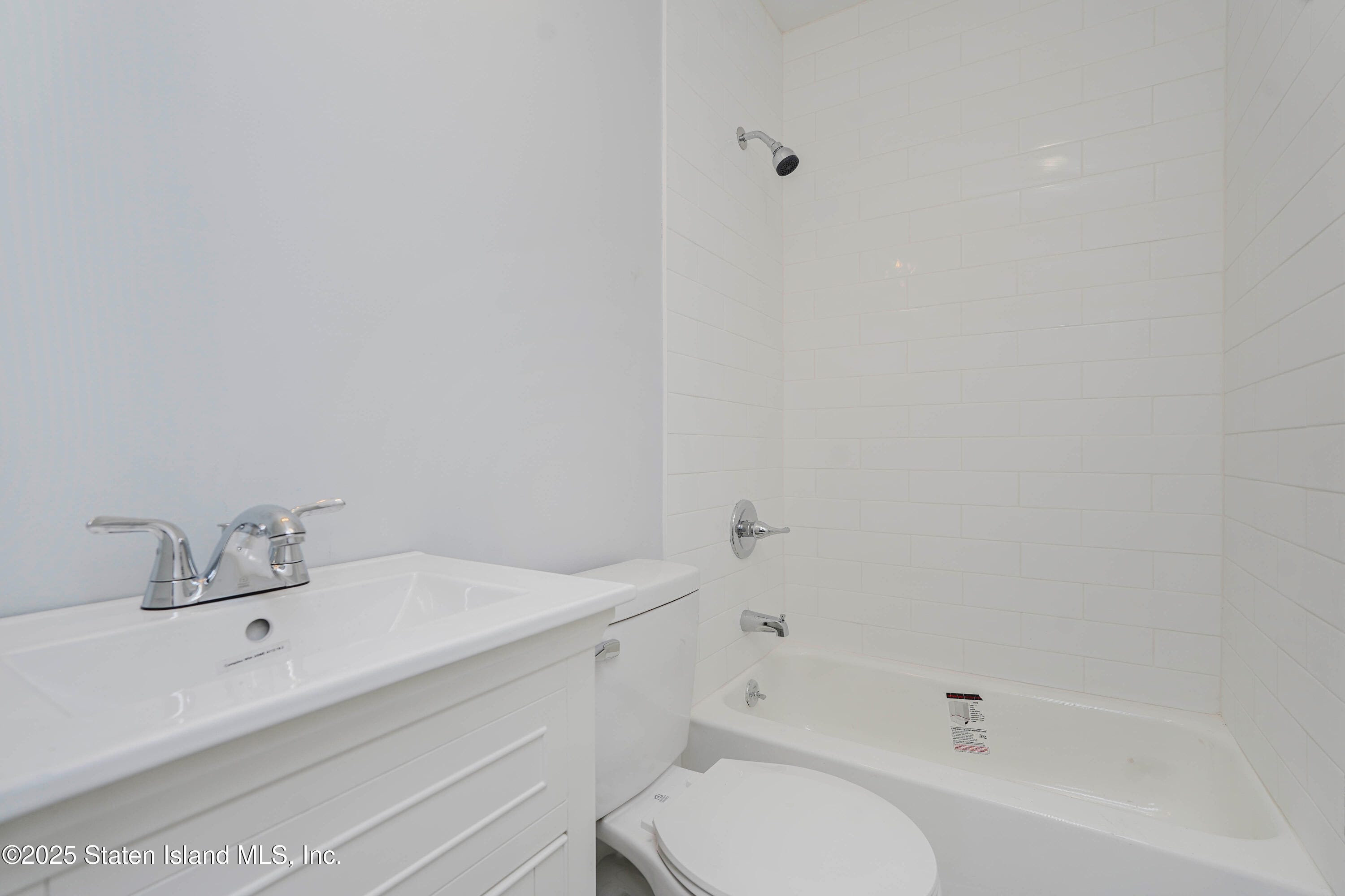 93 Arnold Street Image 5