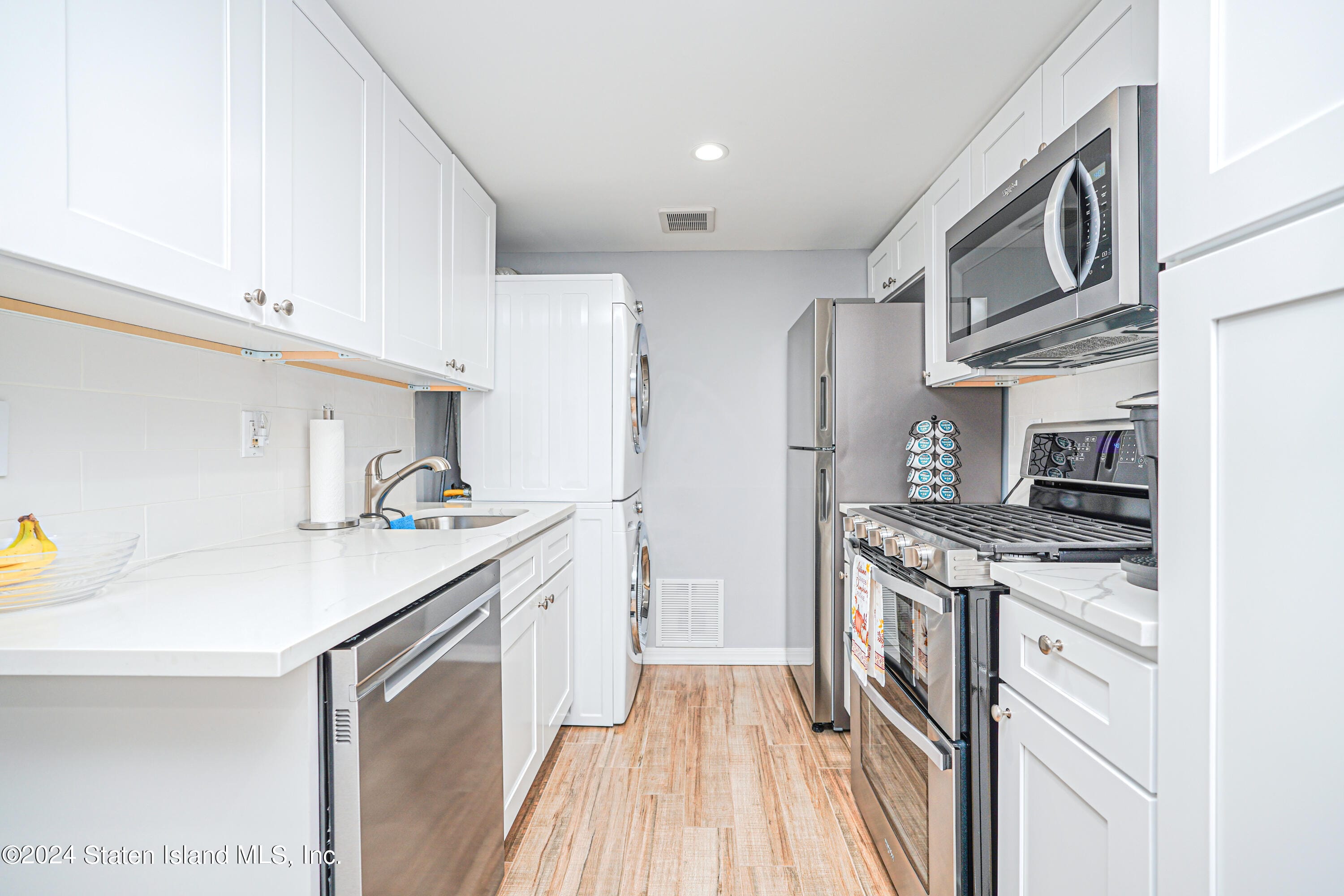 18 Bunnell Court, Staten Island, NY, 10312 image 12