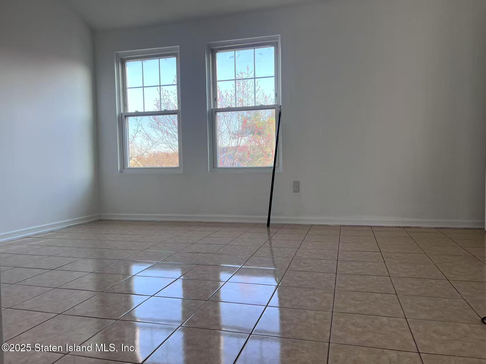 181 Pond Way B Image 2