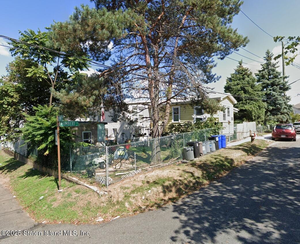 306 Humbert Street Image 2