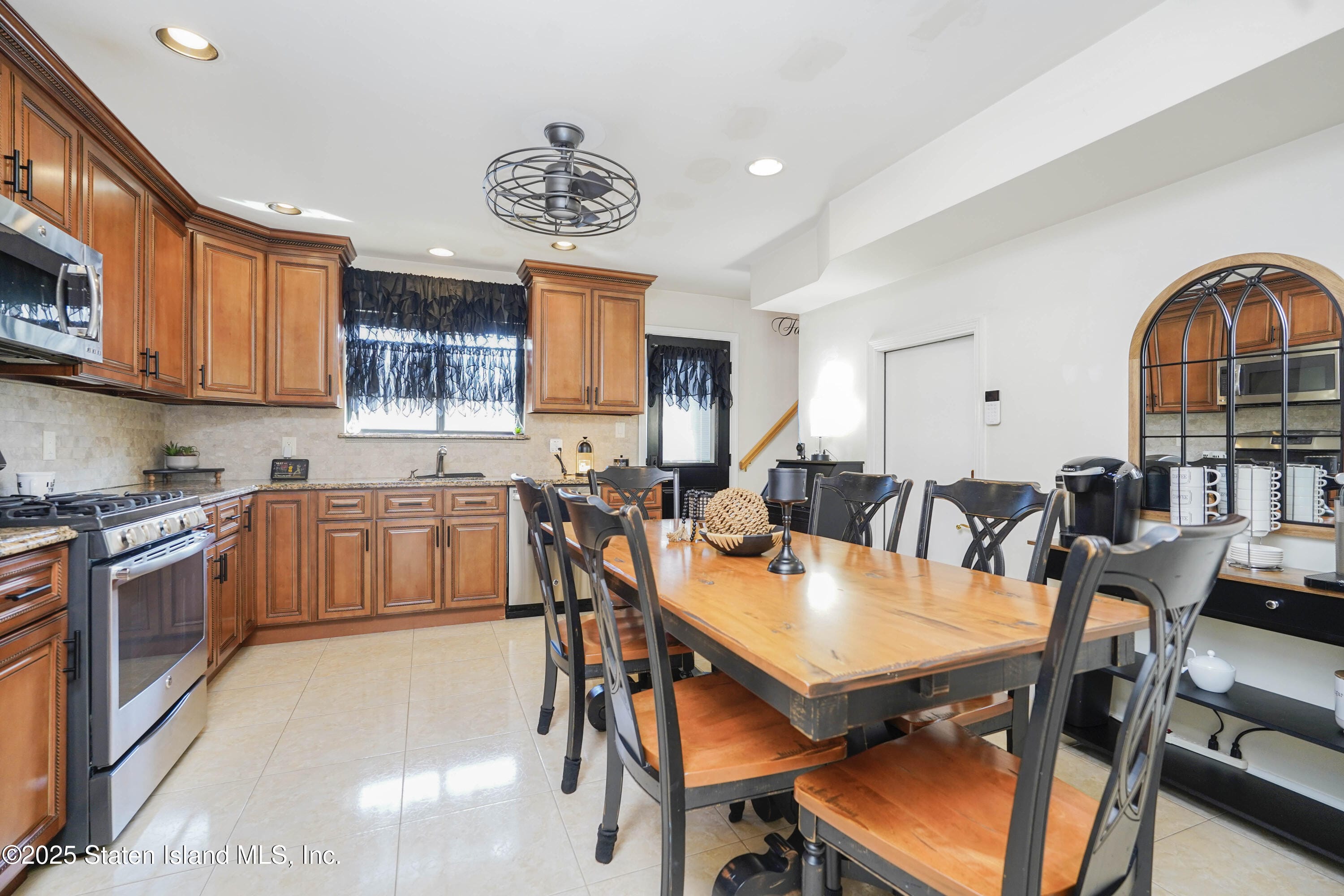 39 Plumtree Lane, Staten Island, NY, 10309 image 14