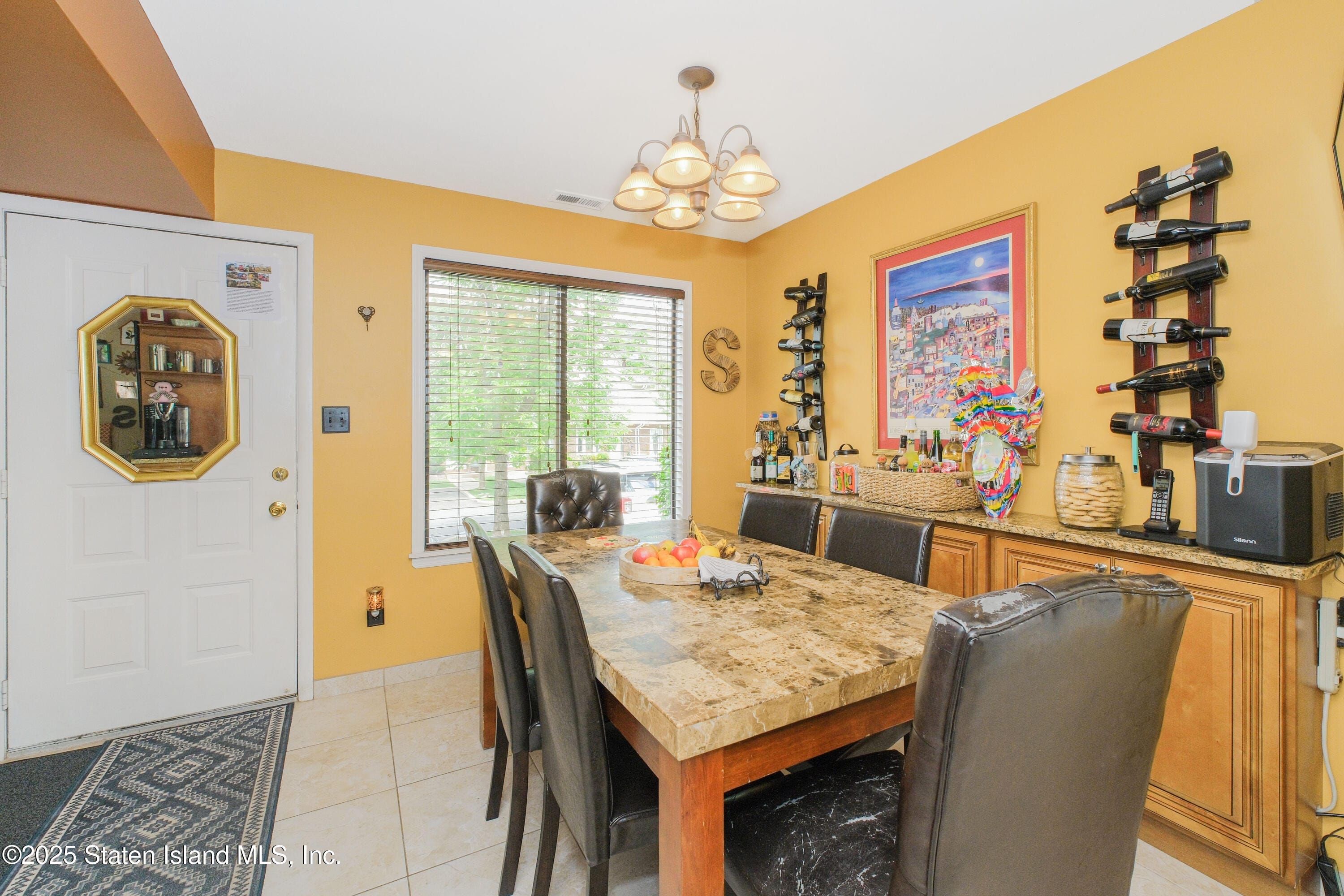 17 Country Lane Image 2
