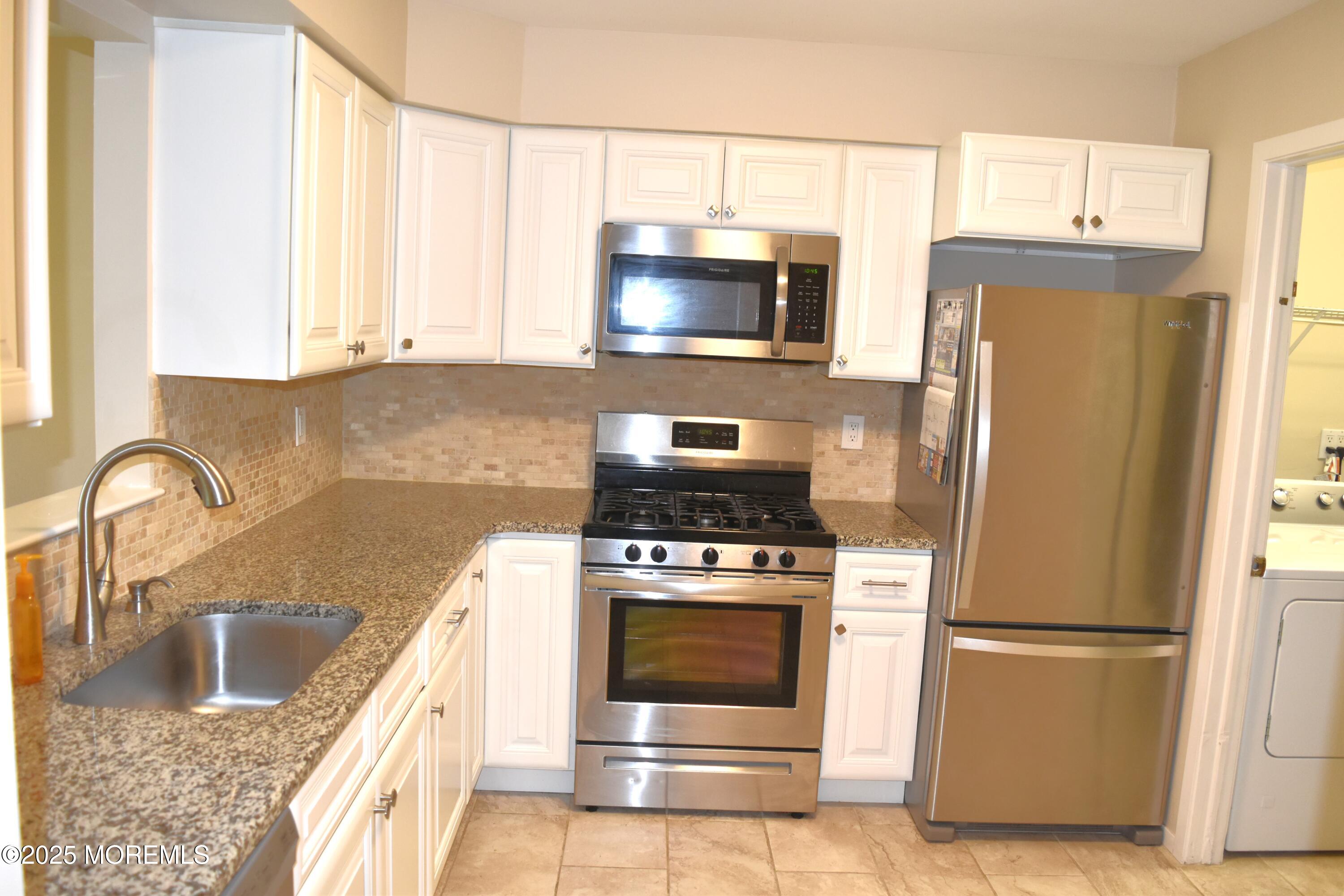 49 Poplar Place, Freehold, NJ, 07728 image 15