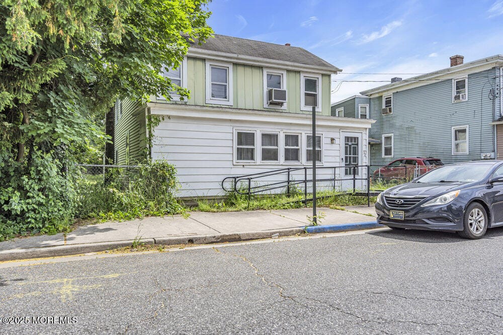 32 Olive Street Image 2